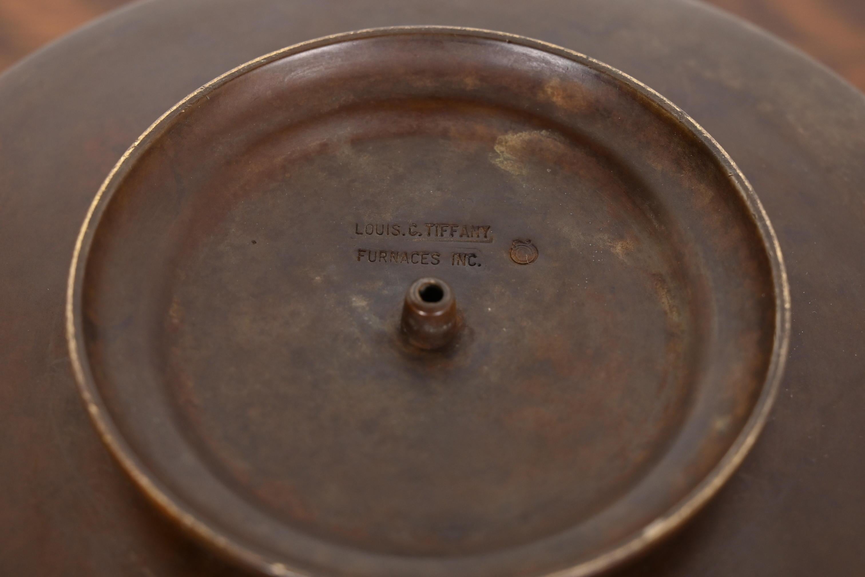Chandelier en bronze et verre Favrile de Louis Comfort Tiffany Furnaces, années 1920 en vente 7