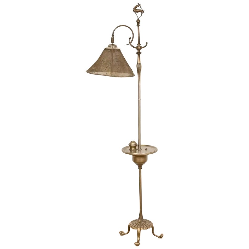 Louis Comfort Tiffany Furnaces Bronze Art Deco Lampadaire avec abat-jour en maille métallique en vente