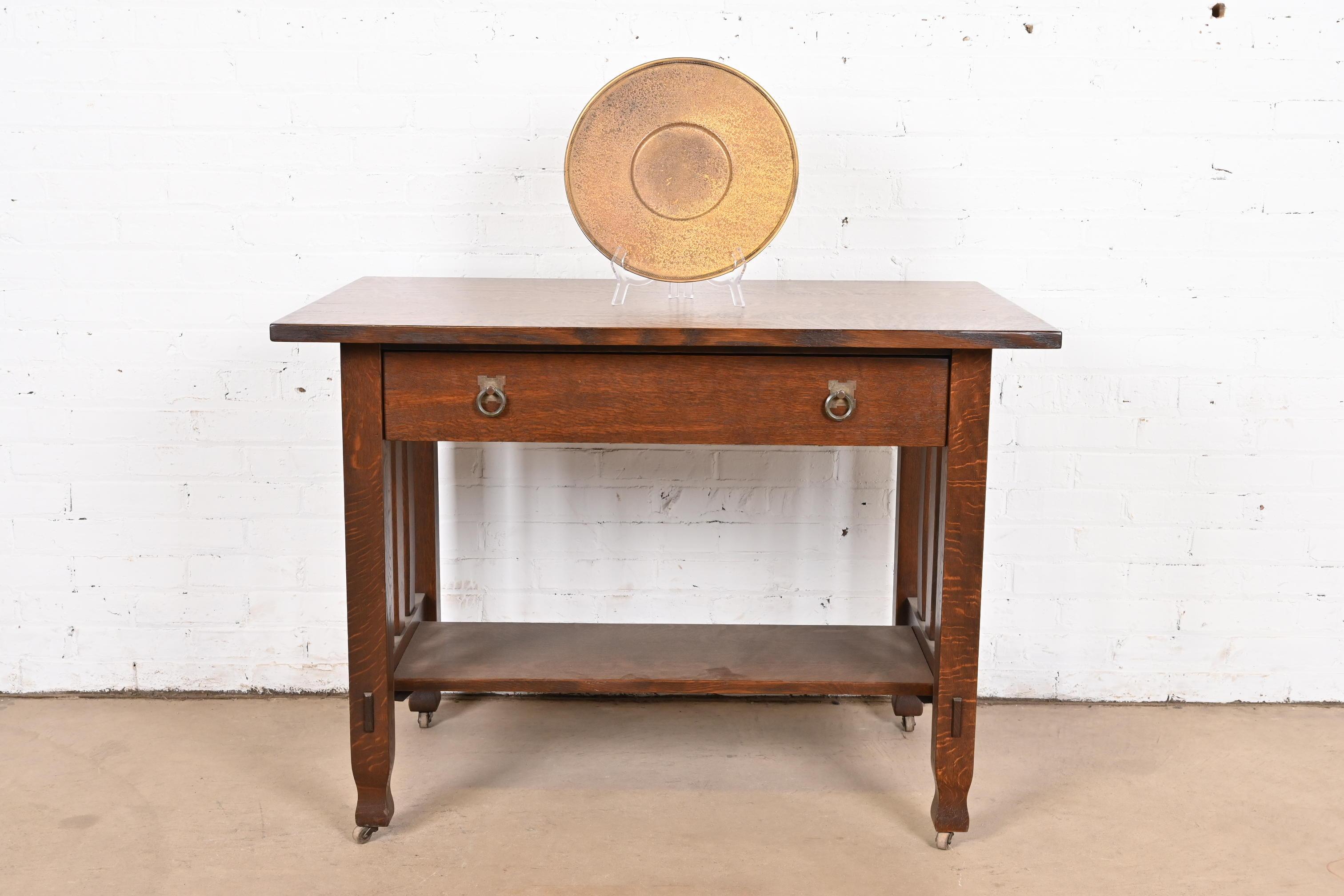 Louis Comfort Tiffany Furnaces Favrile Bronze Doré Charger Teller oder Serviertablett im Angebot 4