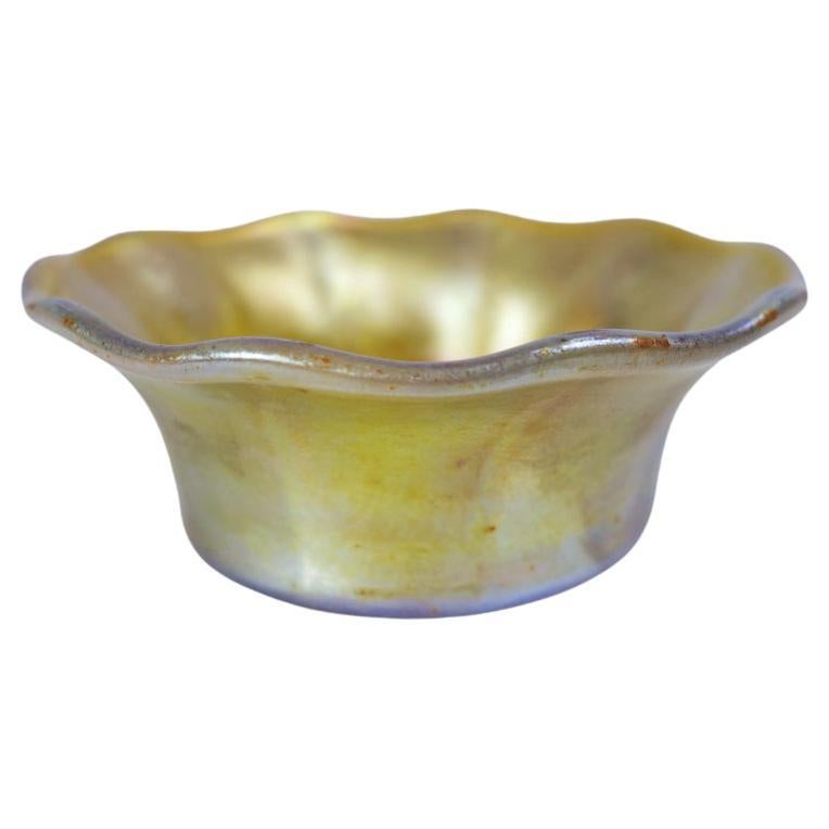 Louis Comfort Tiffany Gold Favrile Art Glass "Flared" Dish, LCT circa 1920