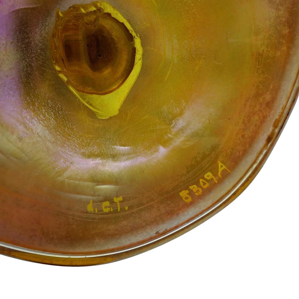 Vase floriforme sur pied en verre doré Favrile de Louis Comfort Tiffany, LCT - 1907 en vente 1