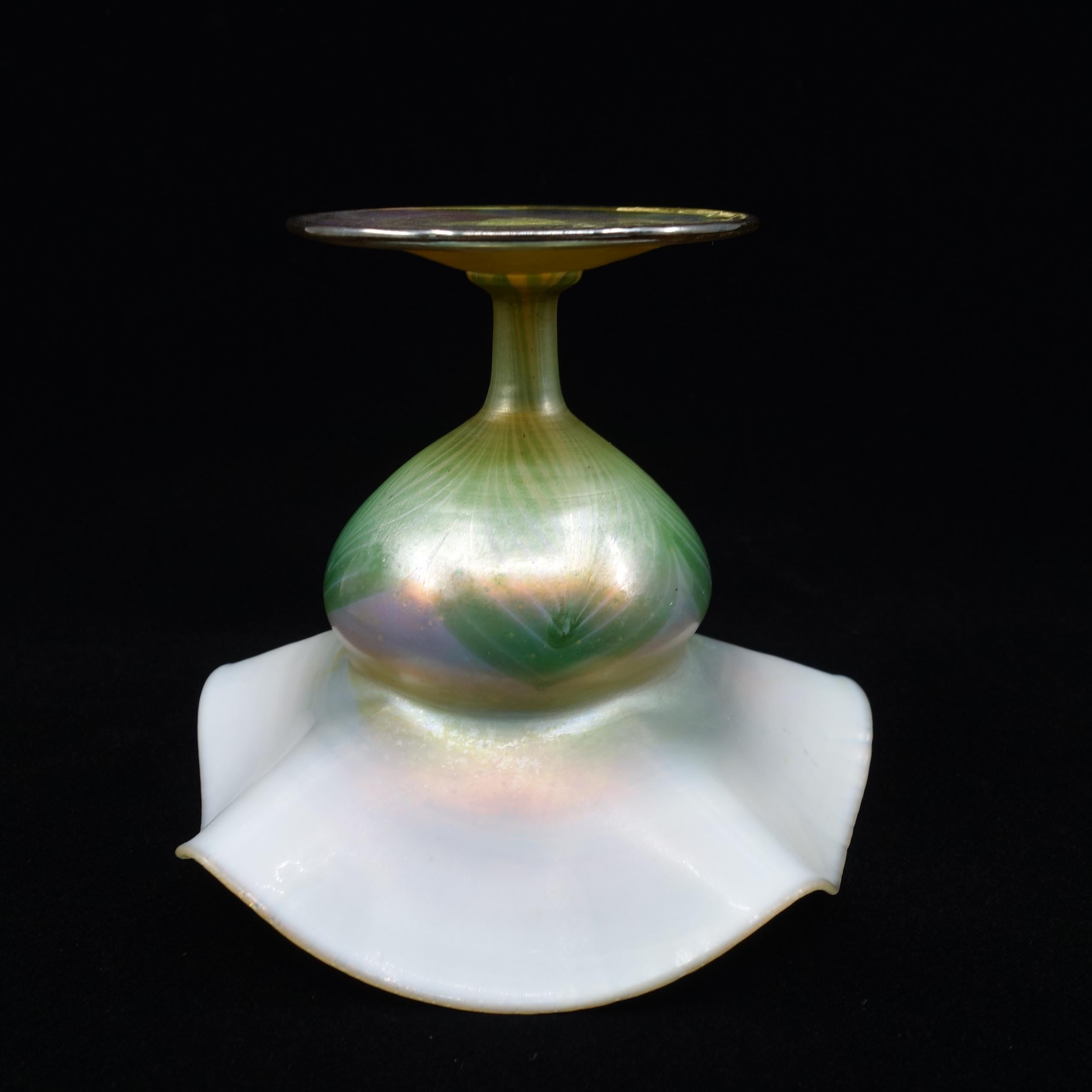 Louis Comfort Tiffany Opal & Green Feather Art Glass Footed Vase, circa 1910 4