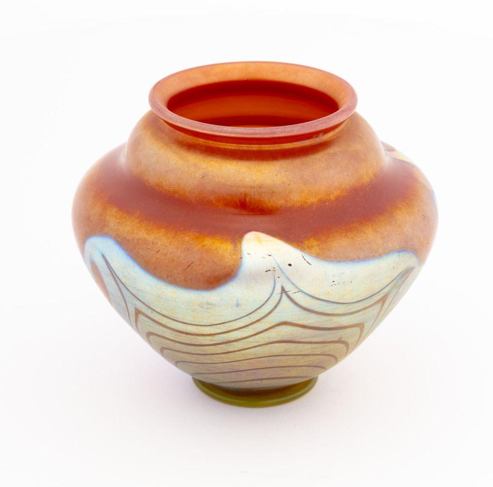 Art Nouveau Louis Comfort Tiffany Red Favrile Glass Vase in vendita