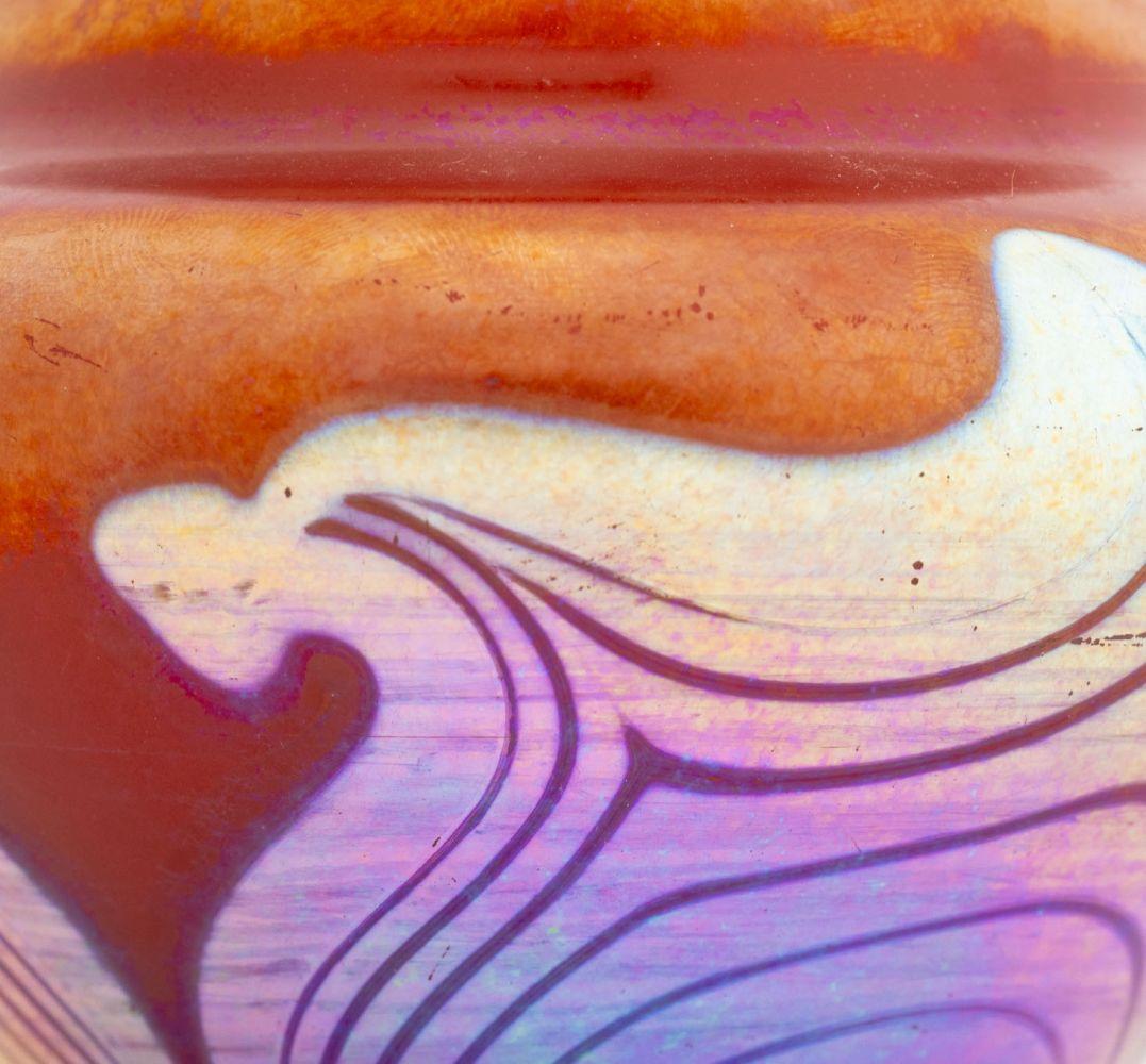 Louis Comfort Tiffany Red Favrile Glass Vase In condizioni buone in vendita a Astoria, NY