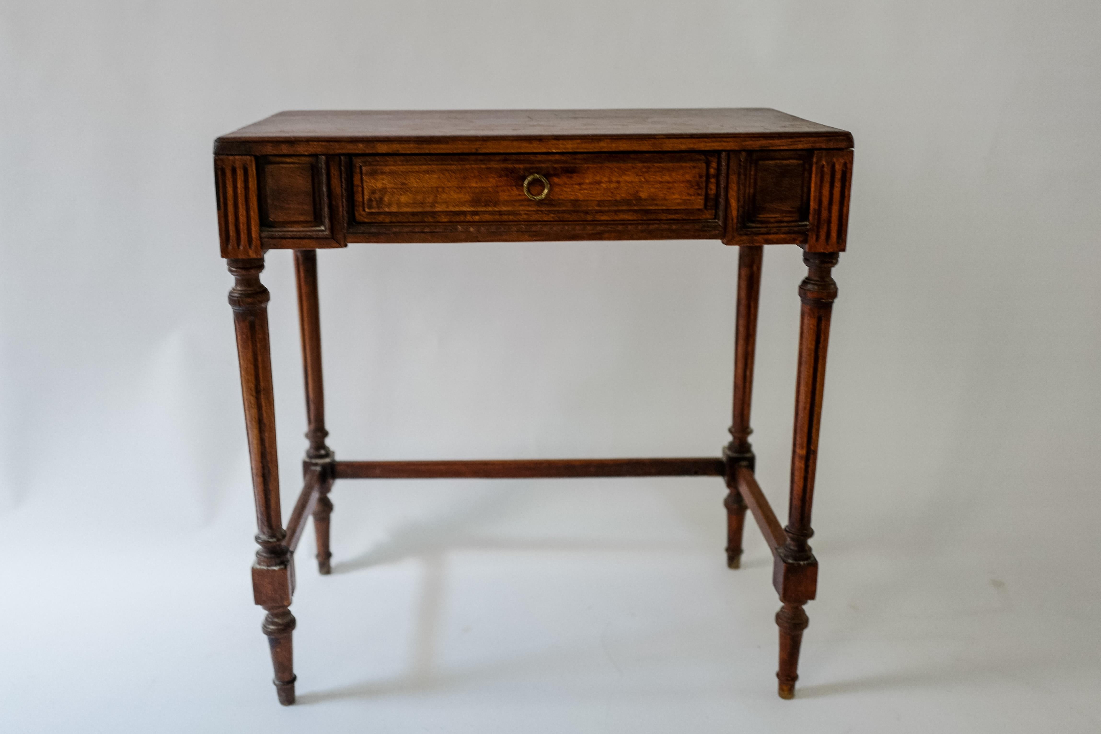 19th Century Louis Oak Console Table  For Sale 1