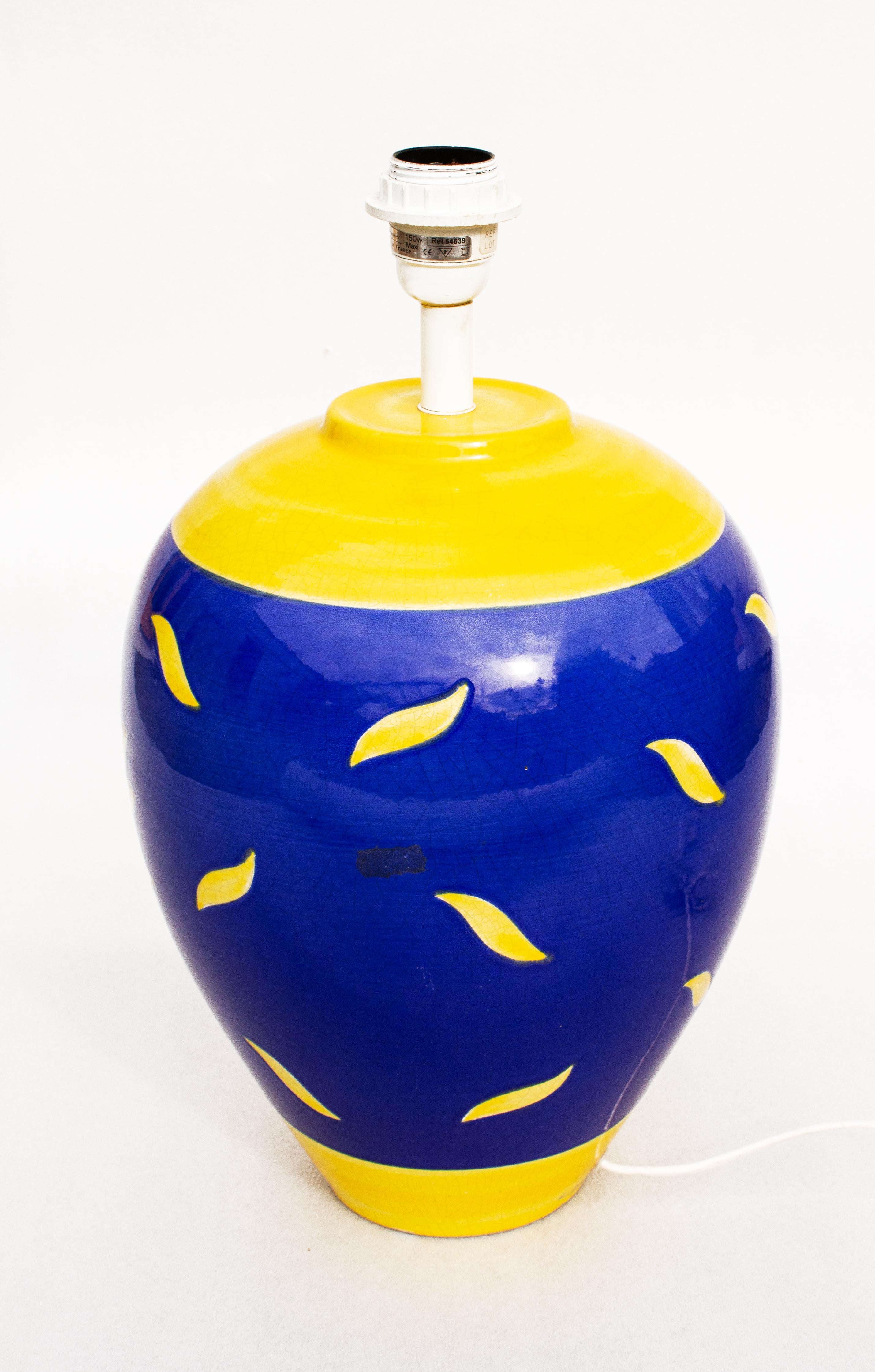 Ceramica Lampada da tavolo in ceramica Louis Drimmer con sole giallo su corpo blu, Francia in vendita