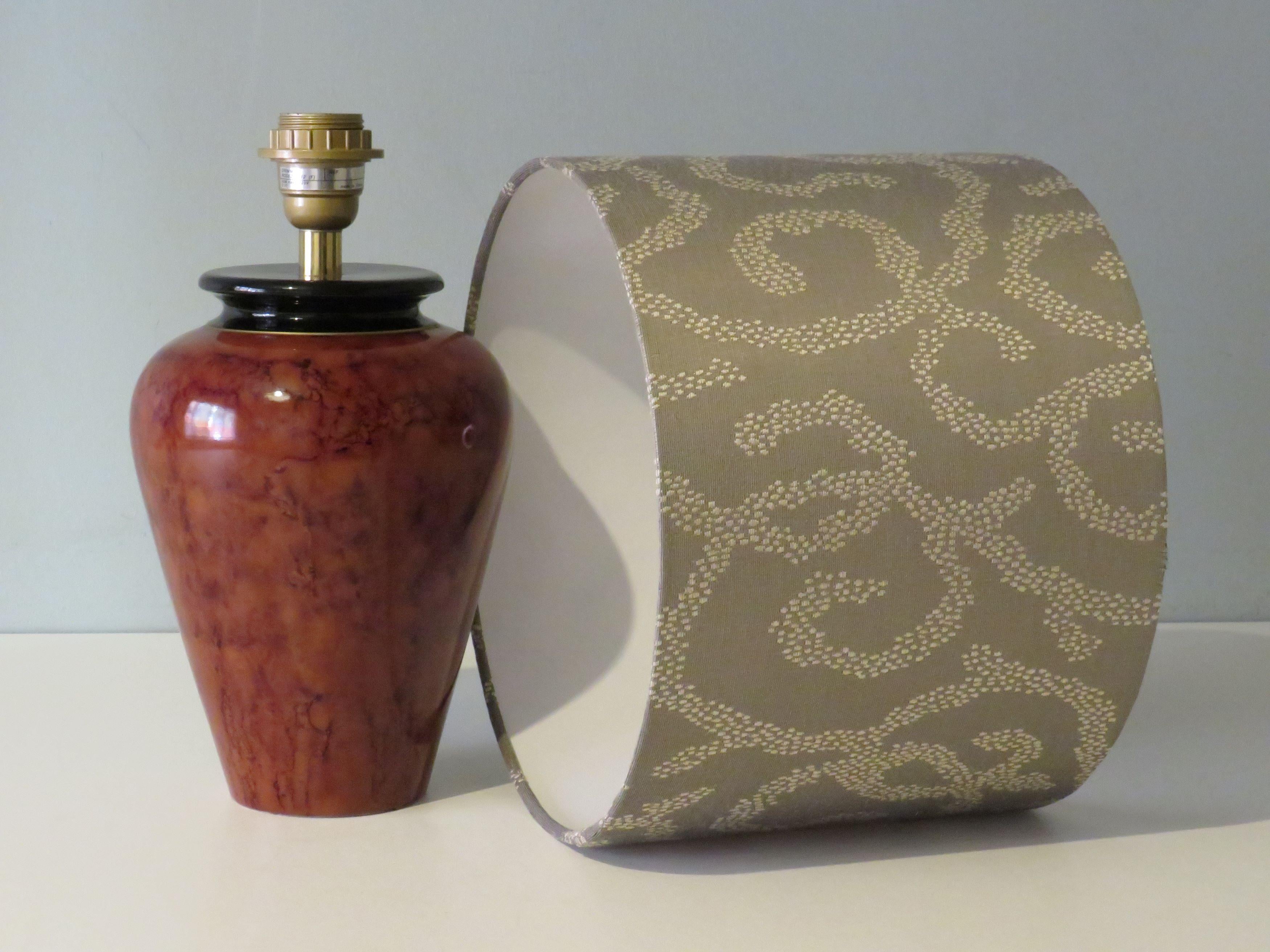 Louis Drimmer Mid century ceramic table lamp, tortoise motif In Good Condition For Sale In Herentals, BE