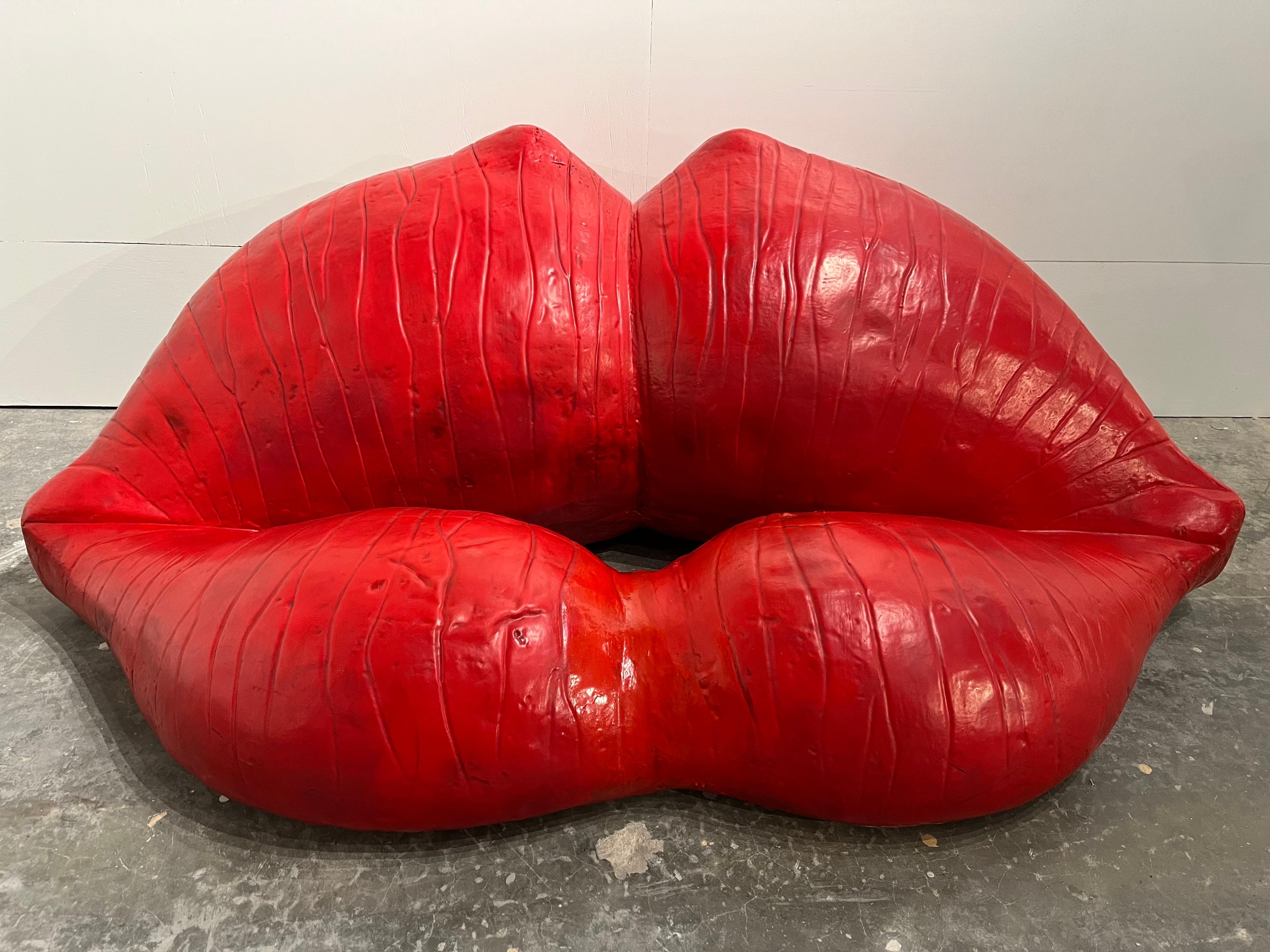 Louis Durot French Post War Artist Red Lips L'echauffeuse Sofa Settee Sculpture In Good Condition For Sale In Atlanta, GA