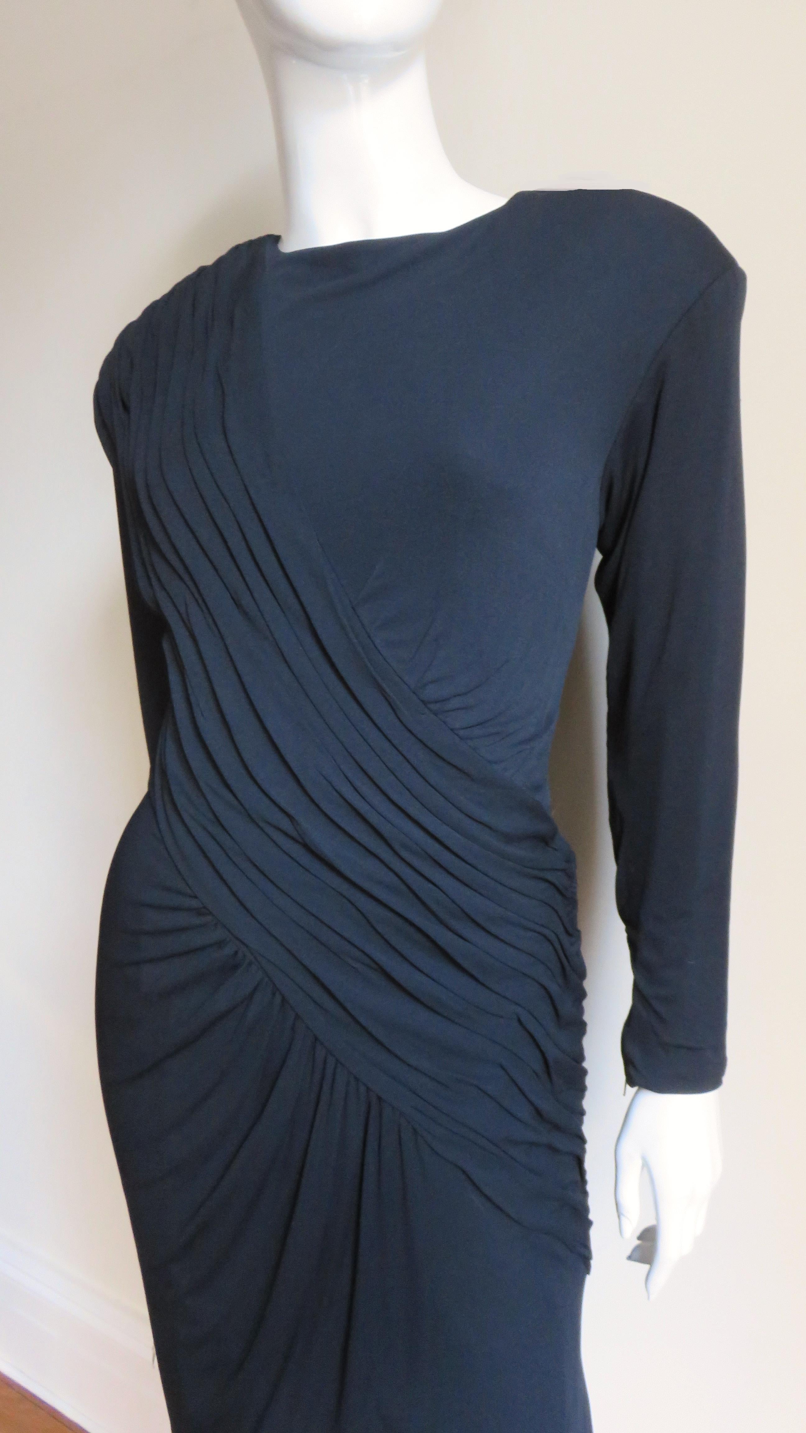 Louis Estevez - Vestito con increspatura anni '80 In condizioni buone in vendita a Water Mill, NY