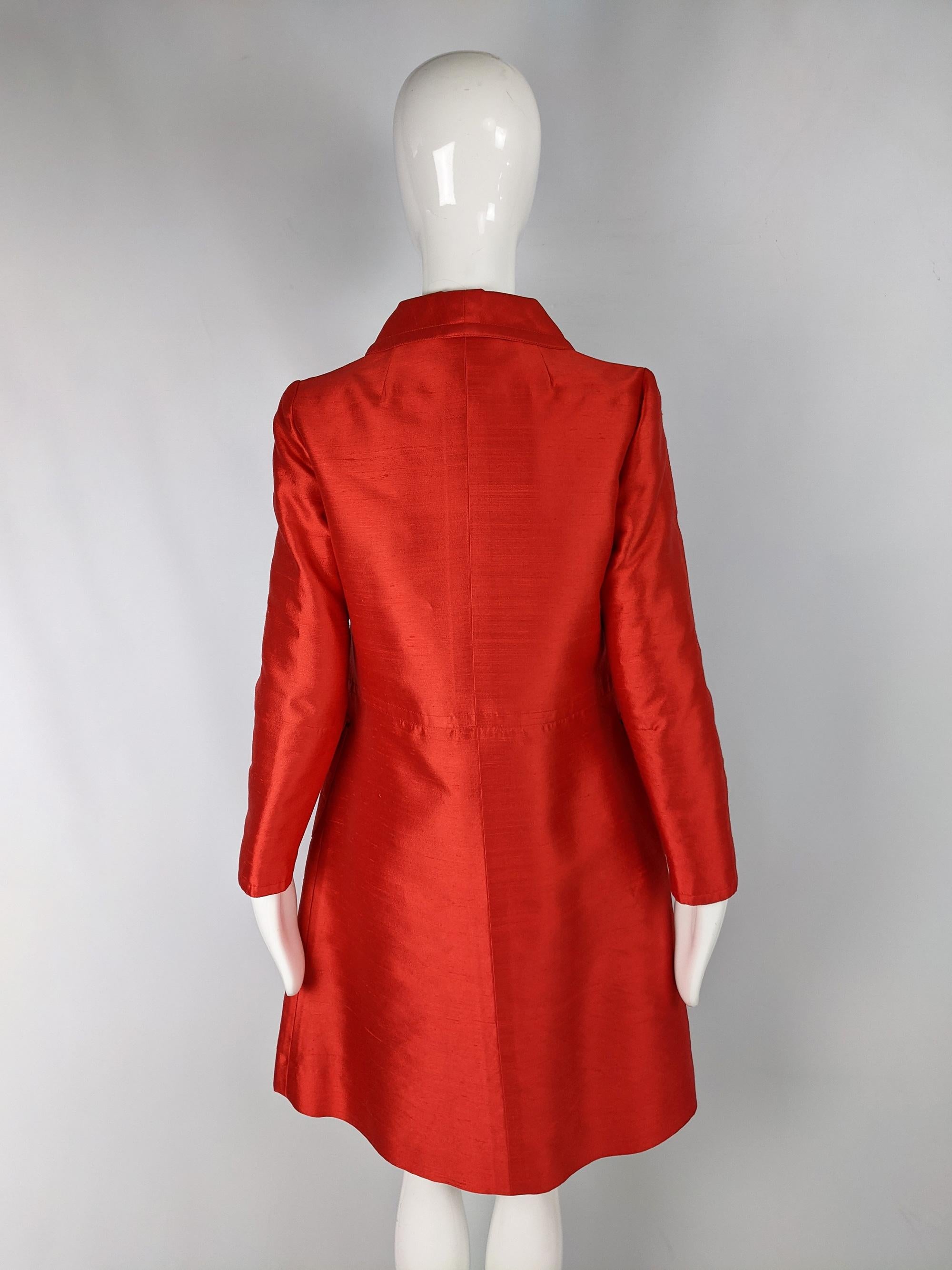Louis Féraud 1960s Vintage Red Silk & Wool Evening Jacket In Good Condition For Sale In Doncaster, South Yorkshire