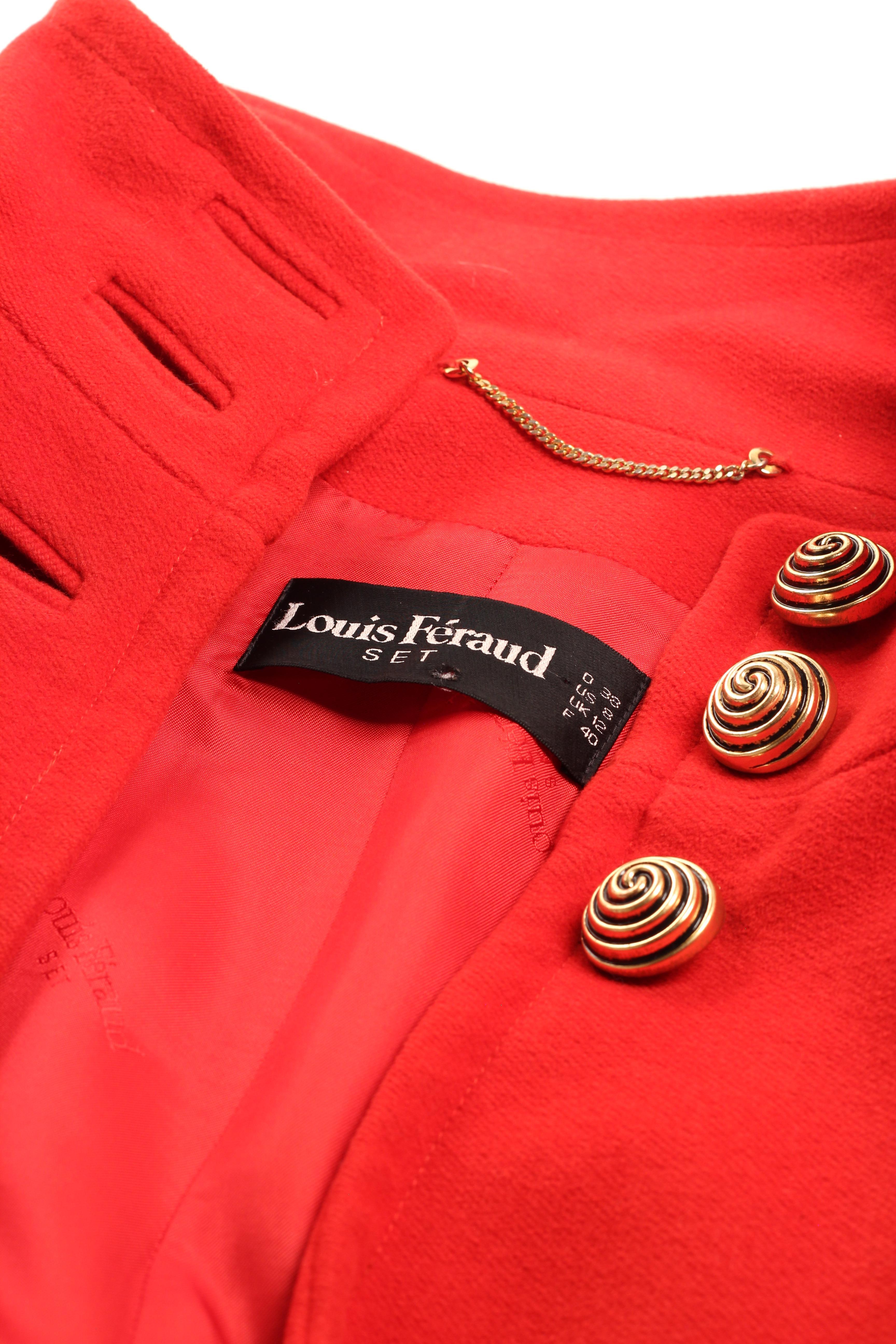 Louis Féraud, cappotto oversize in lana rossa degli anni '80 con bottoni dorati a spirale in vendita 8