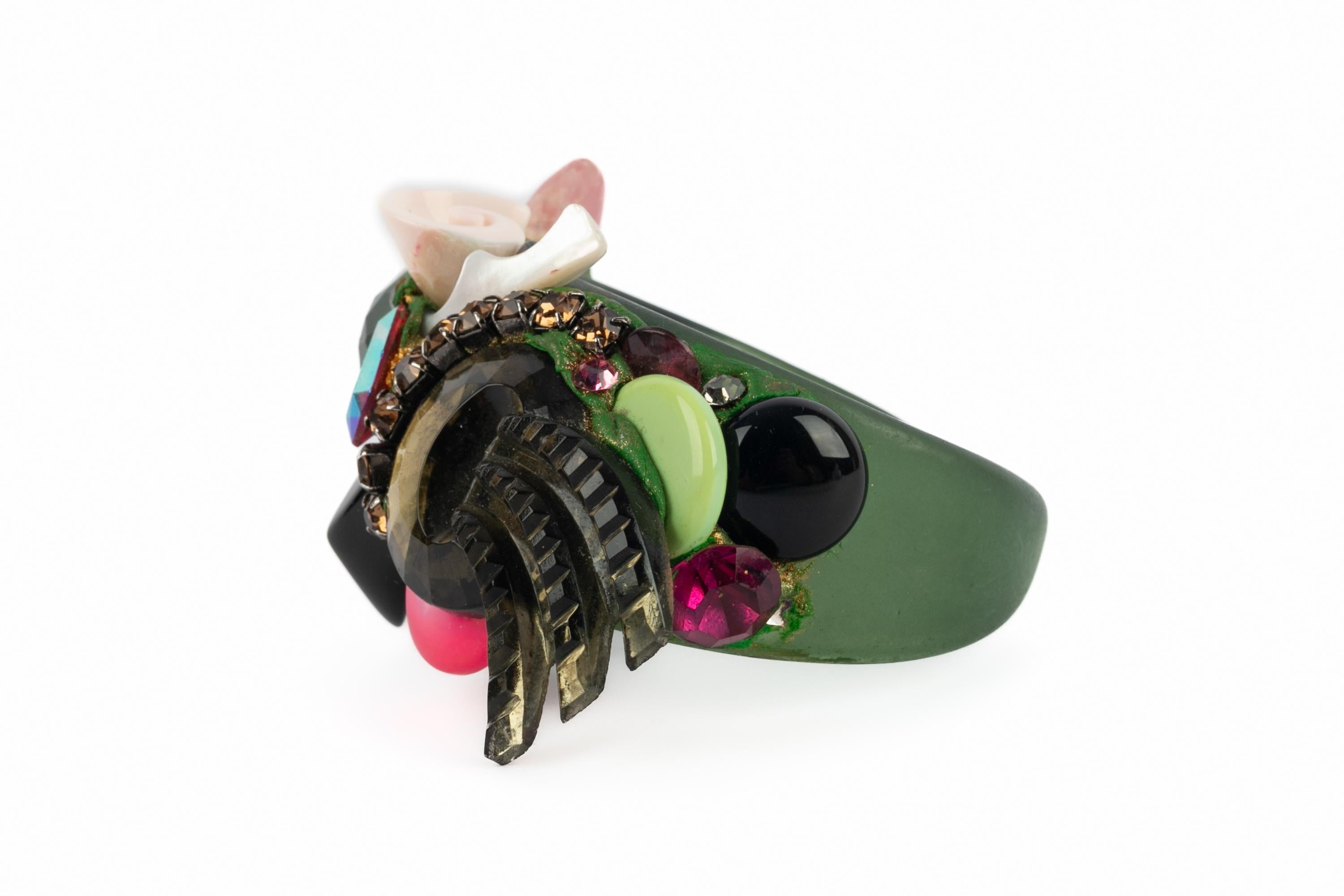 Sfilata di bracciali Louis Feraud In condizioni ottime in vendita a SAINT-OUEN-SUR-SEINE, FR