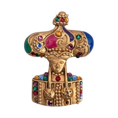 Louis Feraud Brooch in Gilded Metal