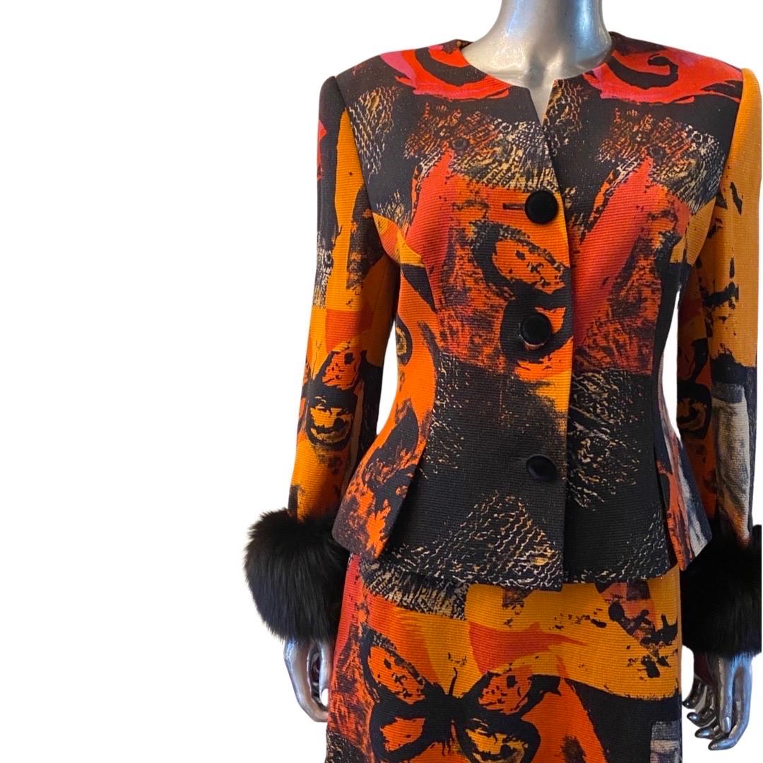 Noir Costume 2 pièces Louis Fraud Allemagne imprimé abstrait métallique avec poignets en fourrure Taille 10 en vente