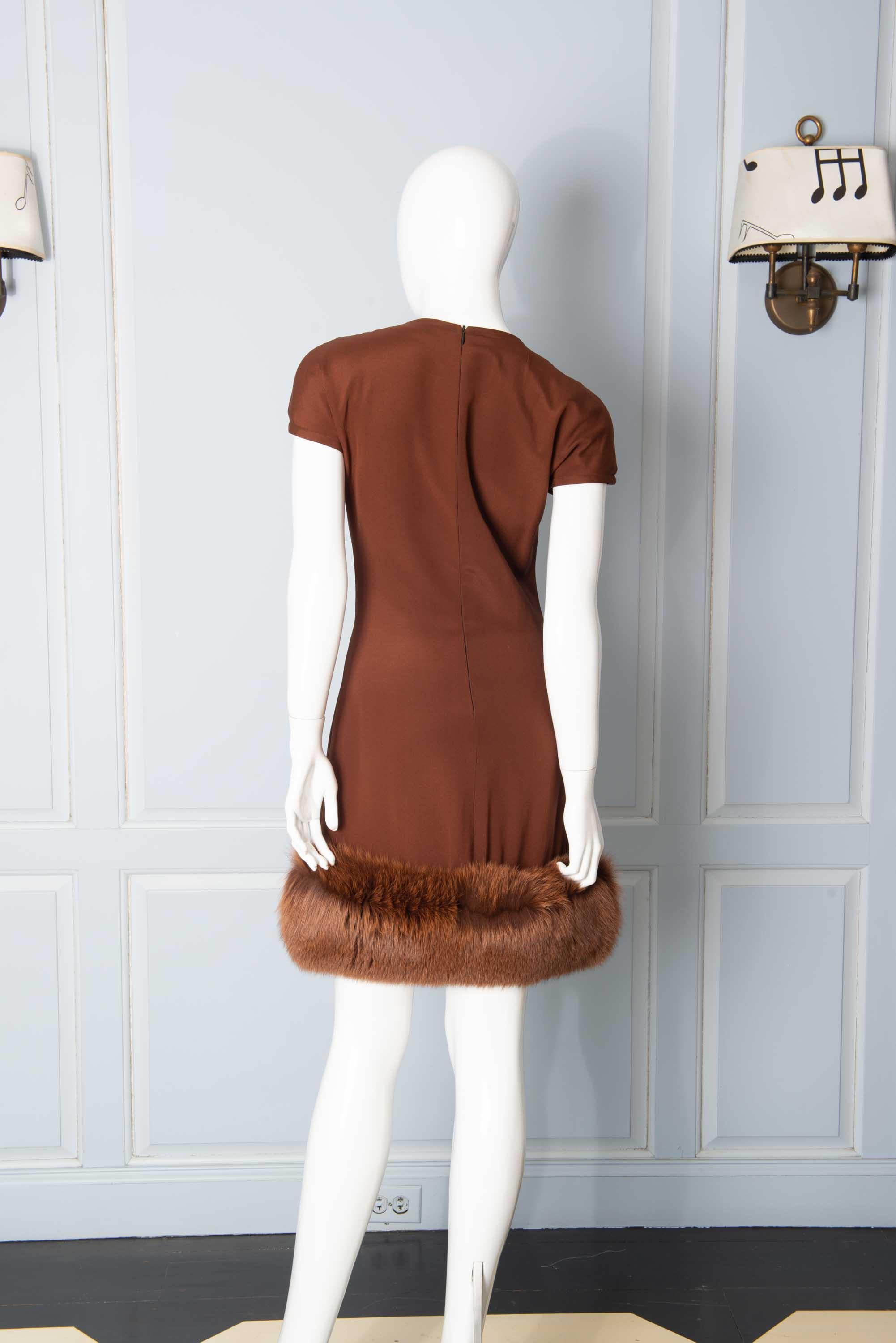 Louis Feraud Haute Couture Kleid und Mantel aus brauner Seide:: Kaschmir:: Fuchspelz 7