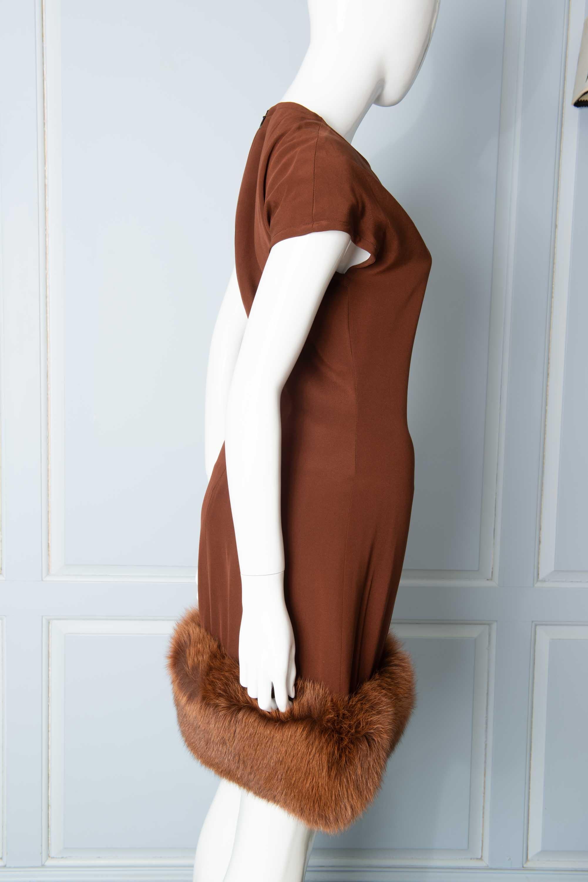 Louis Feraud Haute Couture Kleid und Mantel aus brauner Seide:: Kaschmir:: Fuchspelz 9
