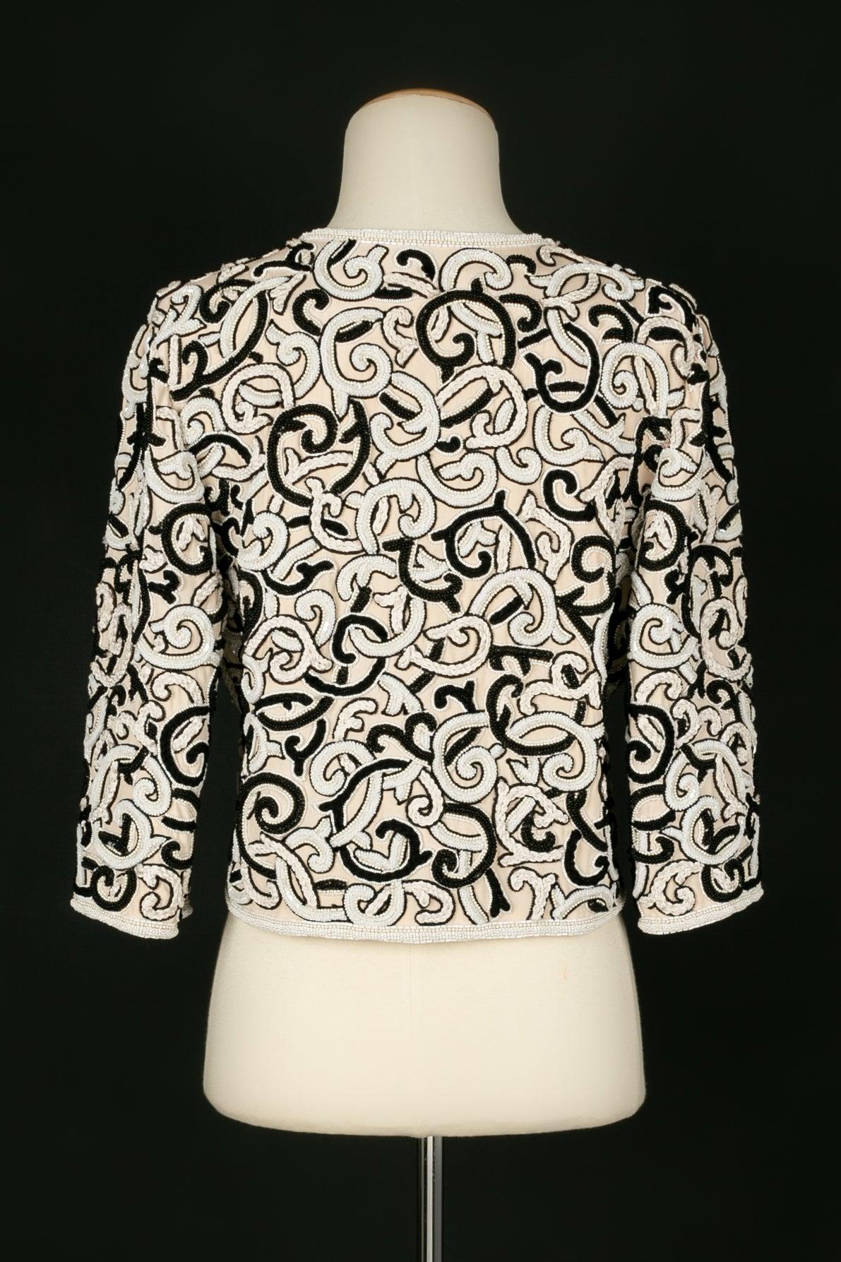 Louis Feraud Haute Couture Embroidered Jacket in Ecru Silk  In Good Condition For Sale In SAINT-OUEN-SUR-SEINE, FR