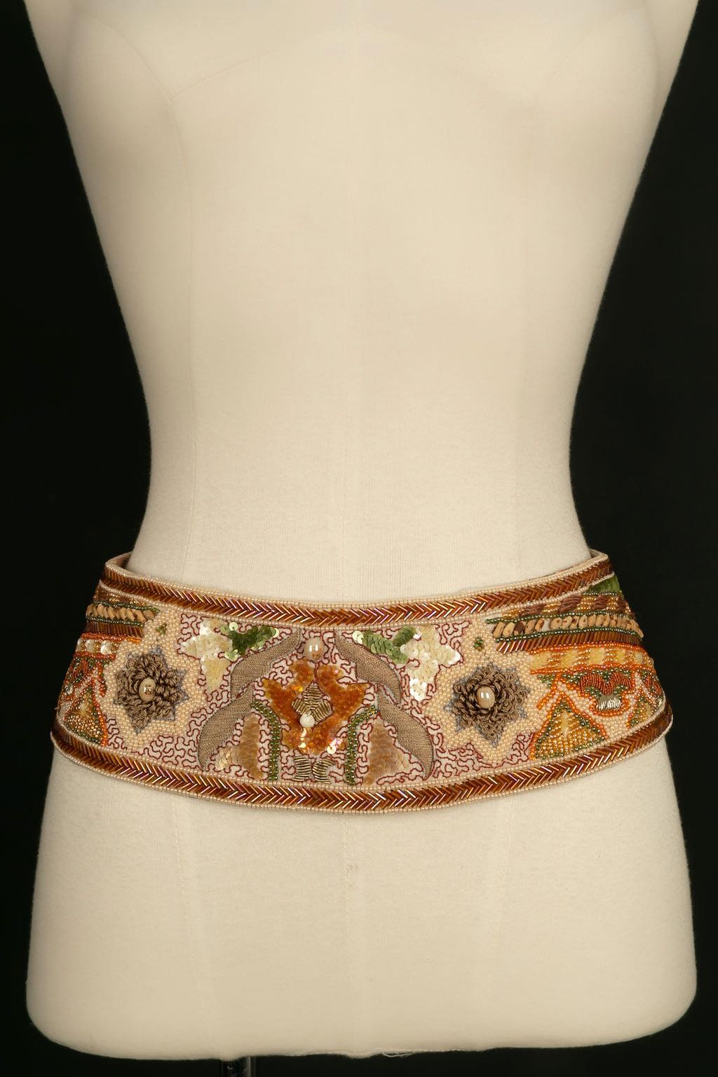 Set ricamato Louis Féraud Haute Couture, CIRCA 1990 in vendita 11
