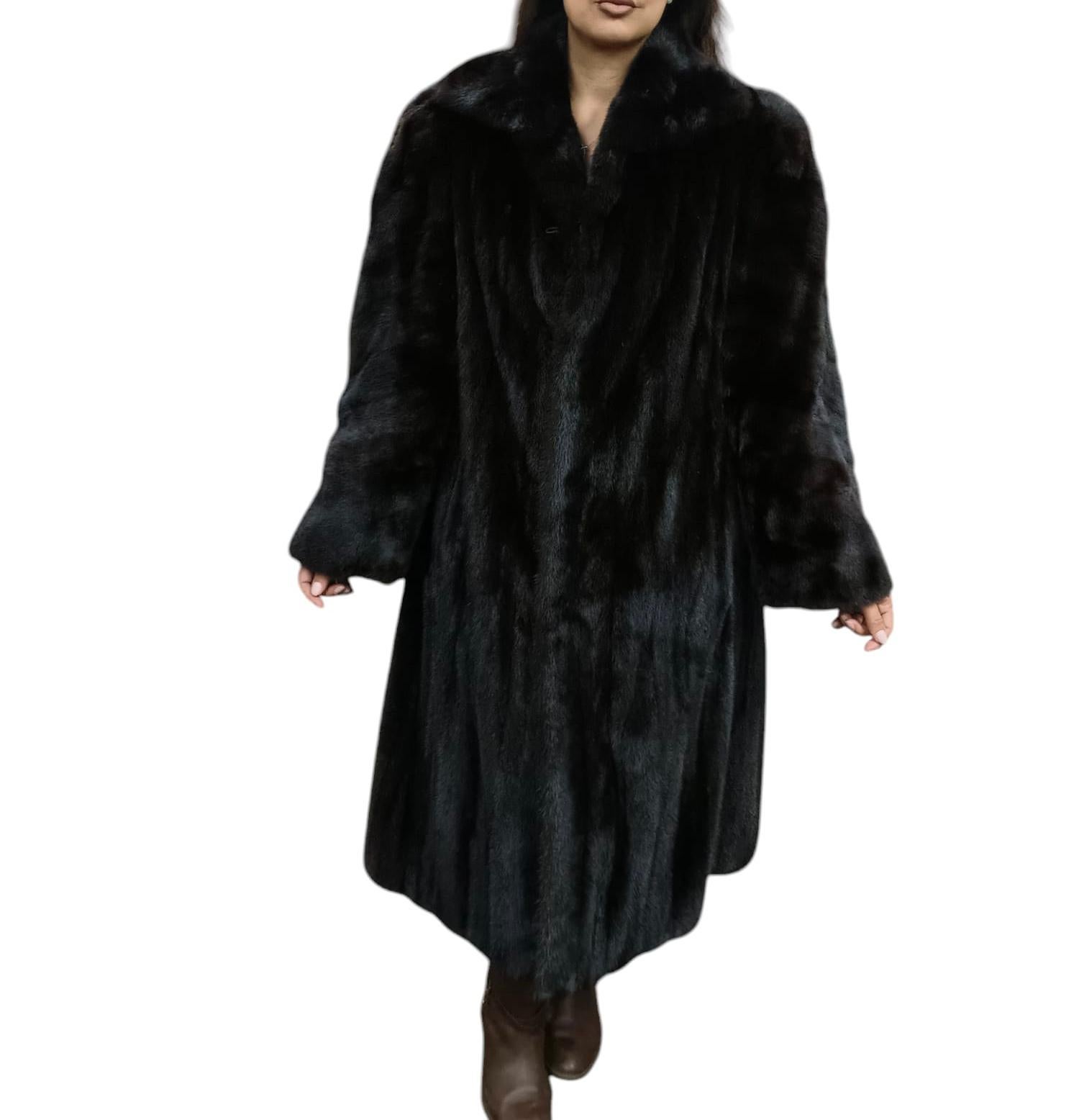 Louis Feraud Mink Fur Coat size 12-14 For Sale 5