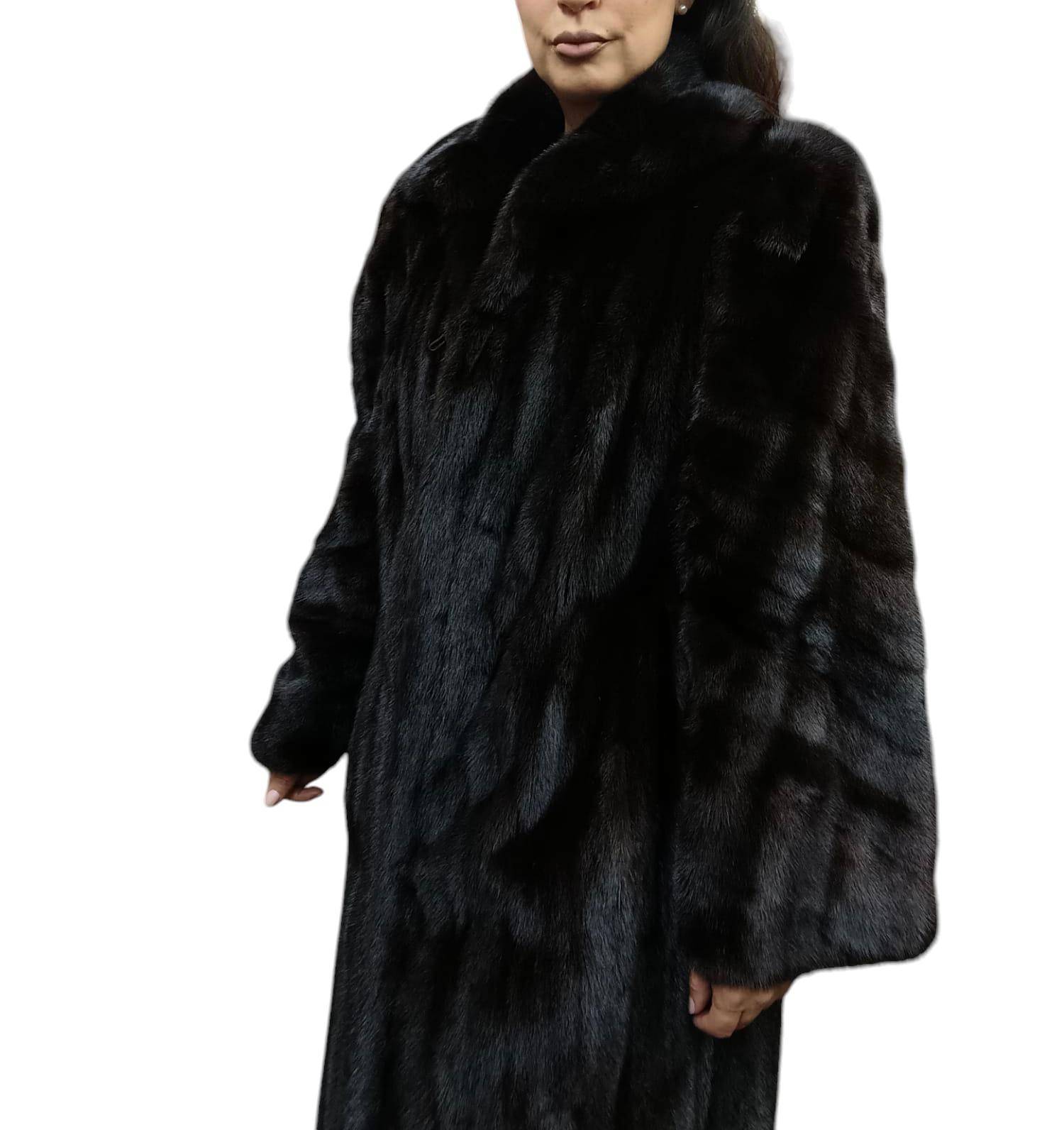 Louis Feraud Mink Fur Coat size 12-14 In Excellent Condition For Sale In Montreal, Quebec