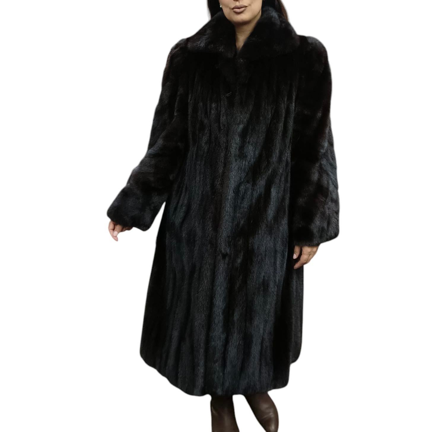 Louis Feraud Mink Fur Coat size 12-14 For Sale 3