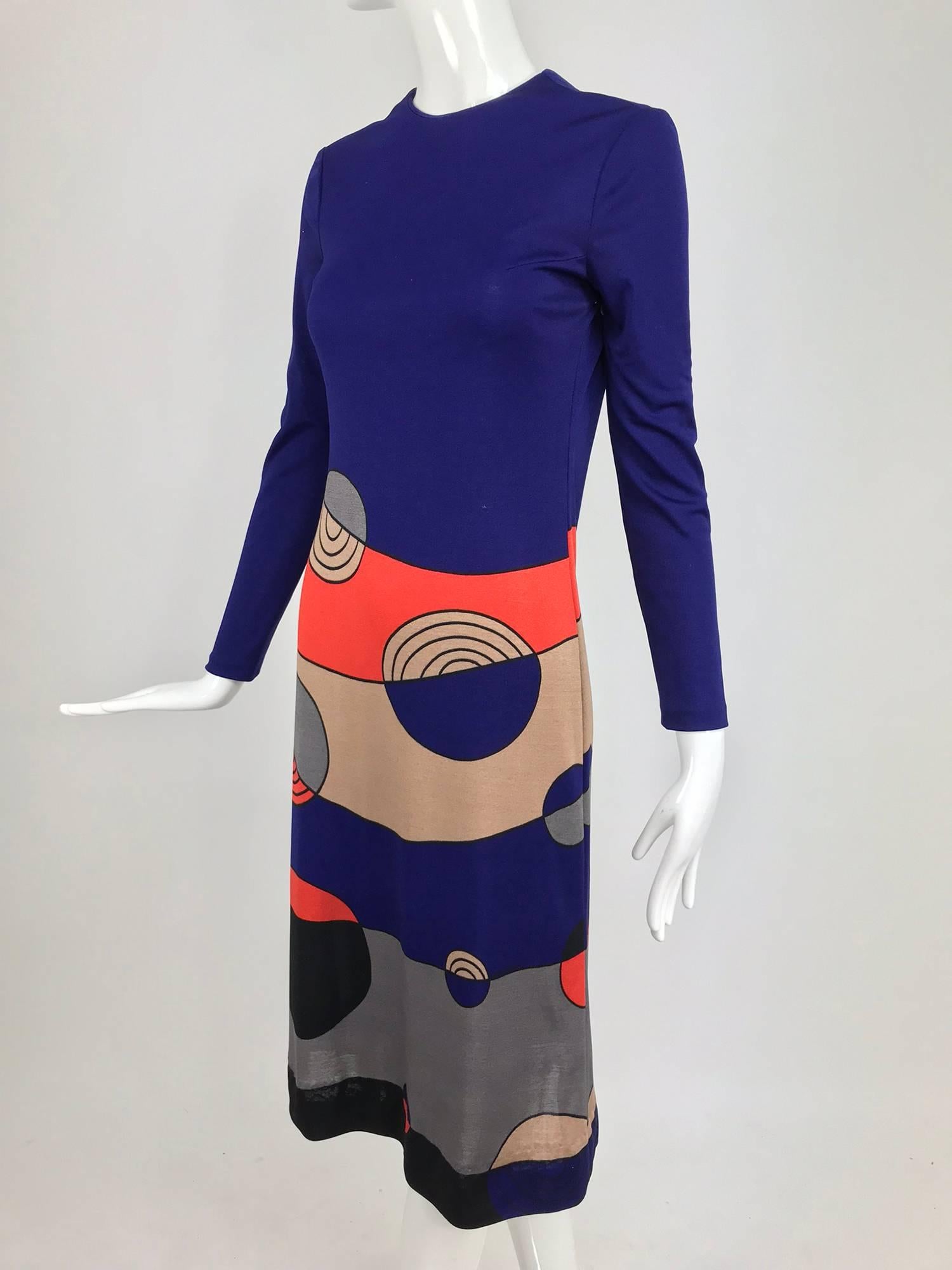 Louis Feraud Op Art Mod print jersey dress from the 1960s...Louis Feraud produced some eye popping jersey dresses in the 60s all bold and in tune with the times...From the 1960s this jersey dress is sleek and still stylish, the print in navy,