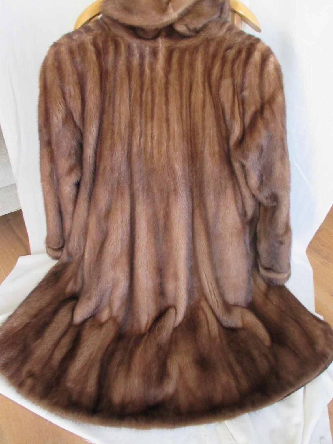 Women's or Men's Louis Feraud Paris Flared Mink Fur Coat