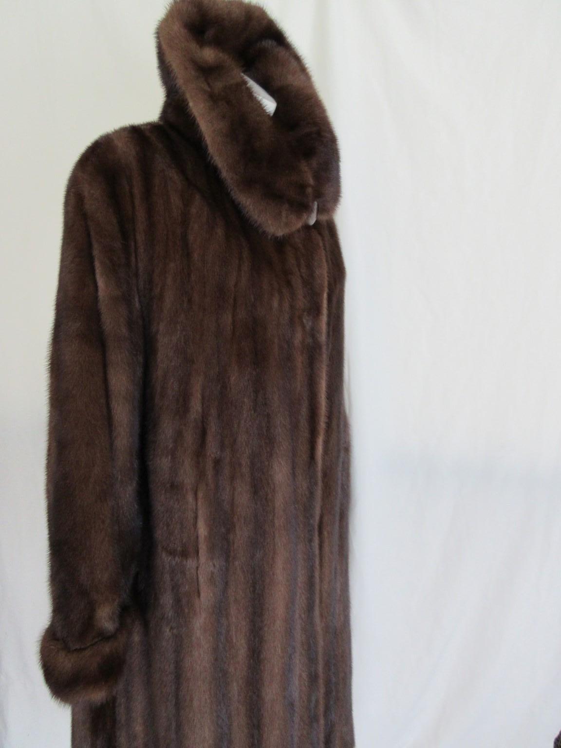 Louis Feraud Paris Mink Fur Coat For Sale 5
