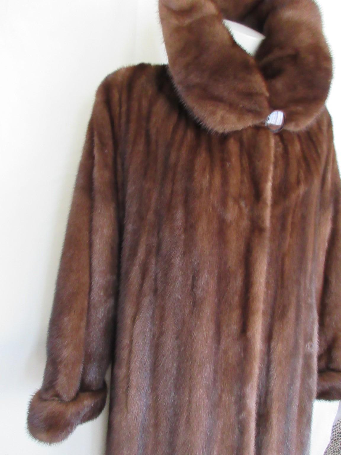 Black Louis Feraud Paris Mink Fur Coat For Sale