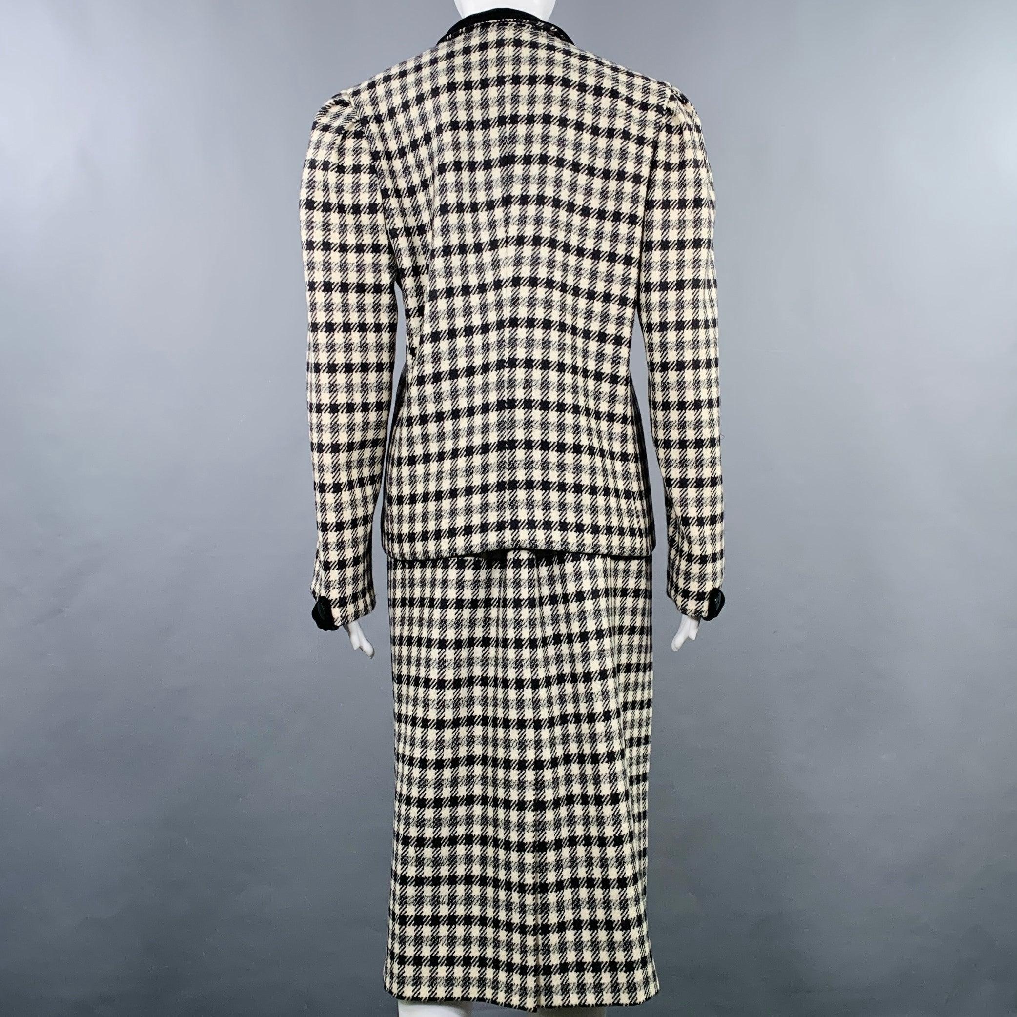Noir LOUIS FERAUD Size 8 Black Cream Wool Houndstooth Double Breasted Skirt Set en vente