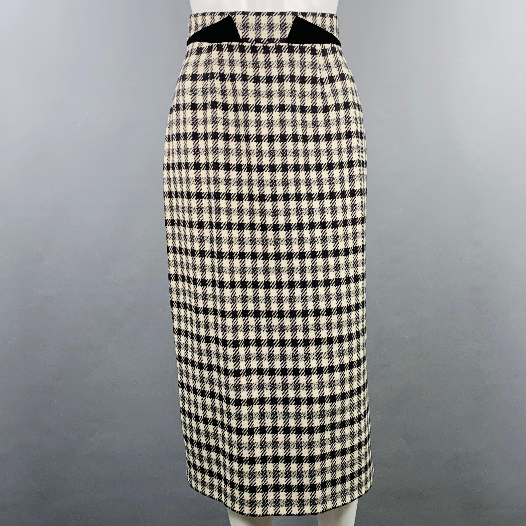 LOUIS FERAUD Size 8 Black Cream Wool Houndstooth Double Breasted Skirt Set Bon état - En vente à San Francisco, CA