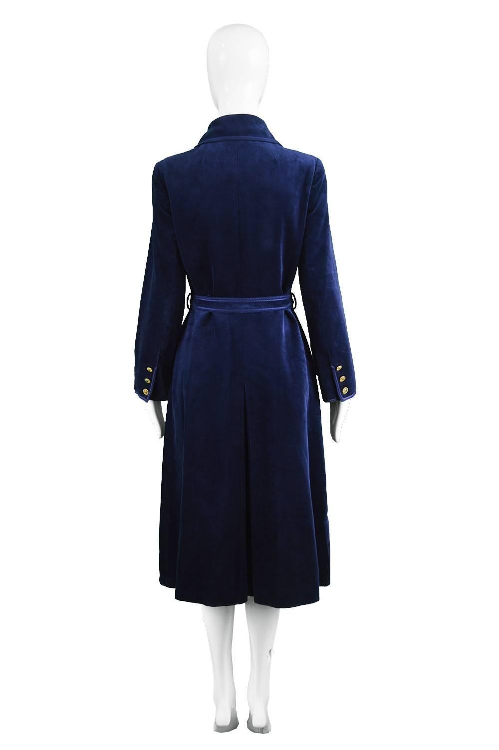 Louis Feraud Vintage 1970s Women's Midnight Blue Velvet Belted Trench Coat For Sale 1