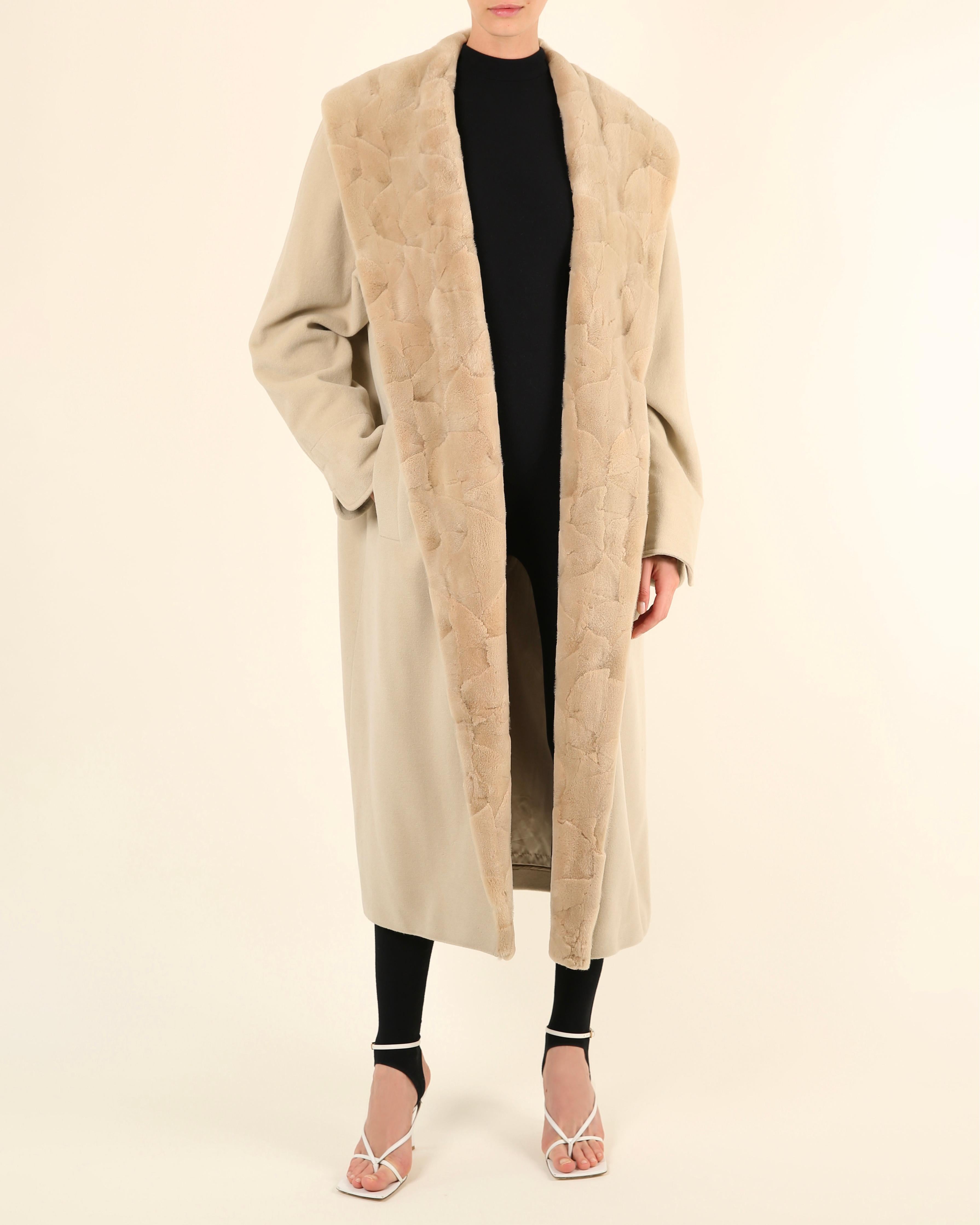 Louis Féraud vintage beige fur oversized cashmere wool angora long maxi coat In Fair Condition For Sale In Paris, FR