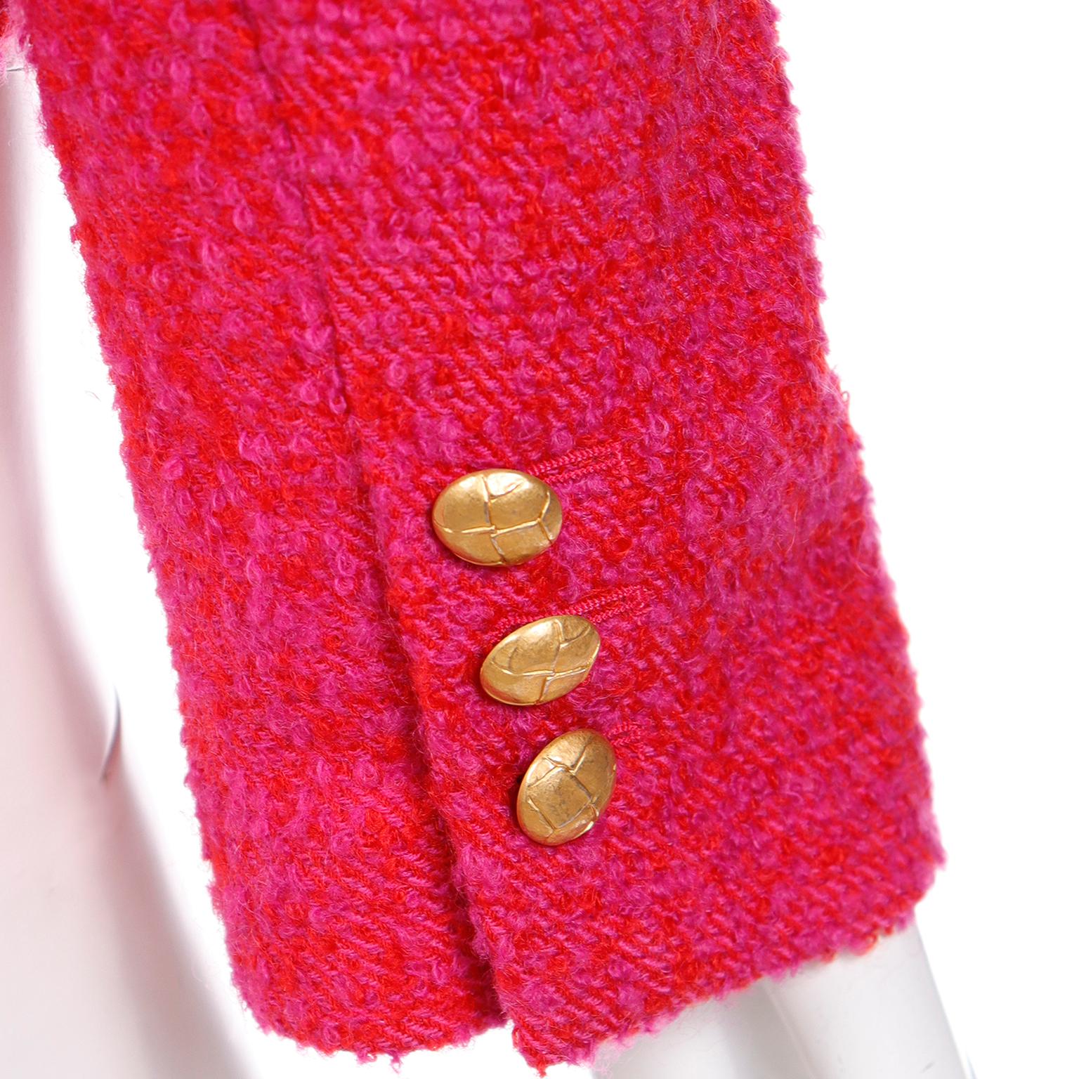 Louis Feraud Vintage Pink Red Purple Boucle Mohair Wool Cropped Jacket en vente 1