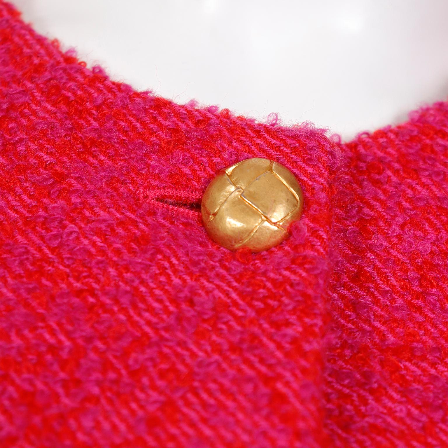Louis Feraud Vintage Pink Red Purple Boucle Mohair Wool Cropped Jacket en vente 2