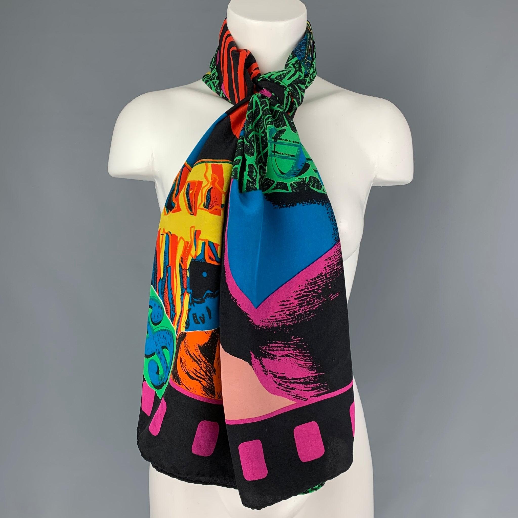 LOUIS FERAUD x ANDY WARHOL - Écharpe noire imprimée multicolore Pour femmes en vente