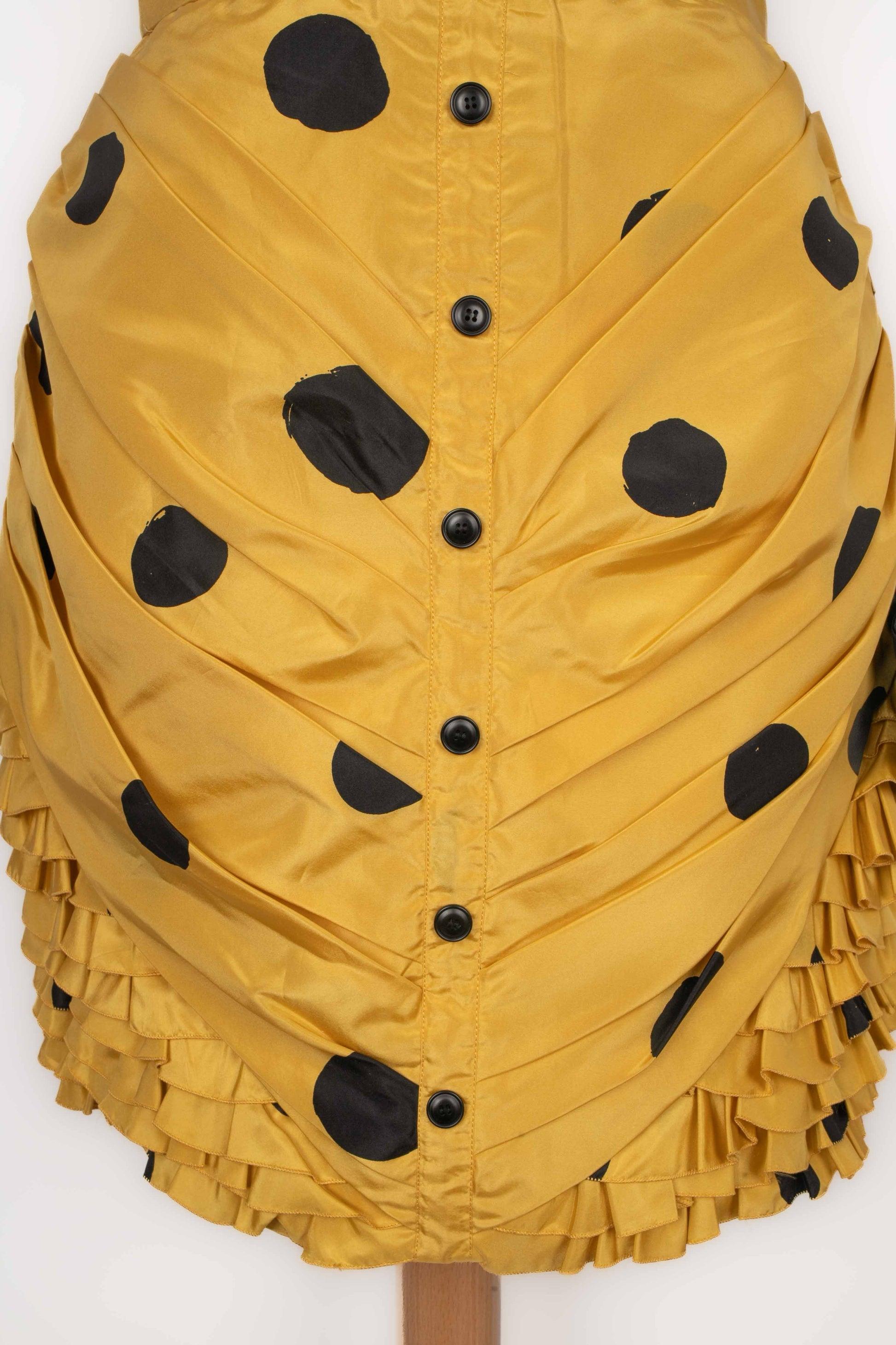 Women's Louis Feraud Yellow Taffeta Skirt with Black Polka Dots For Sale