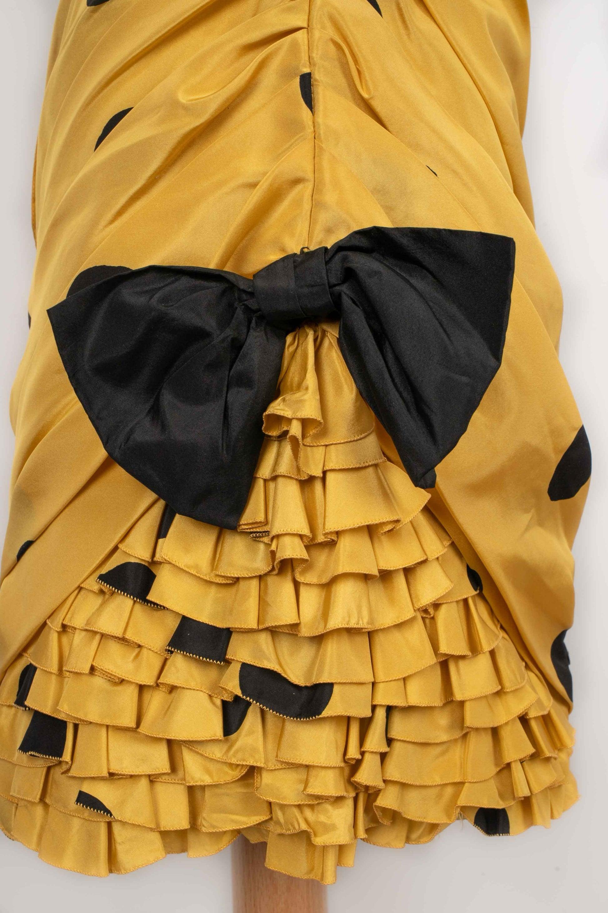 Louis Feraud Yellow Taffeta Skirt with Black Polka Dots For Sale 1