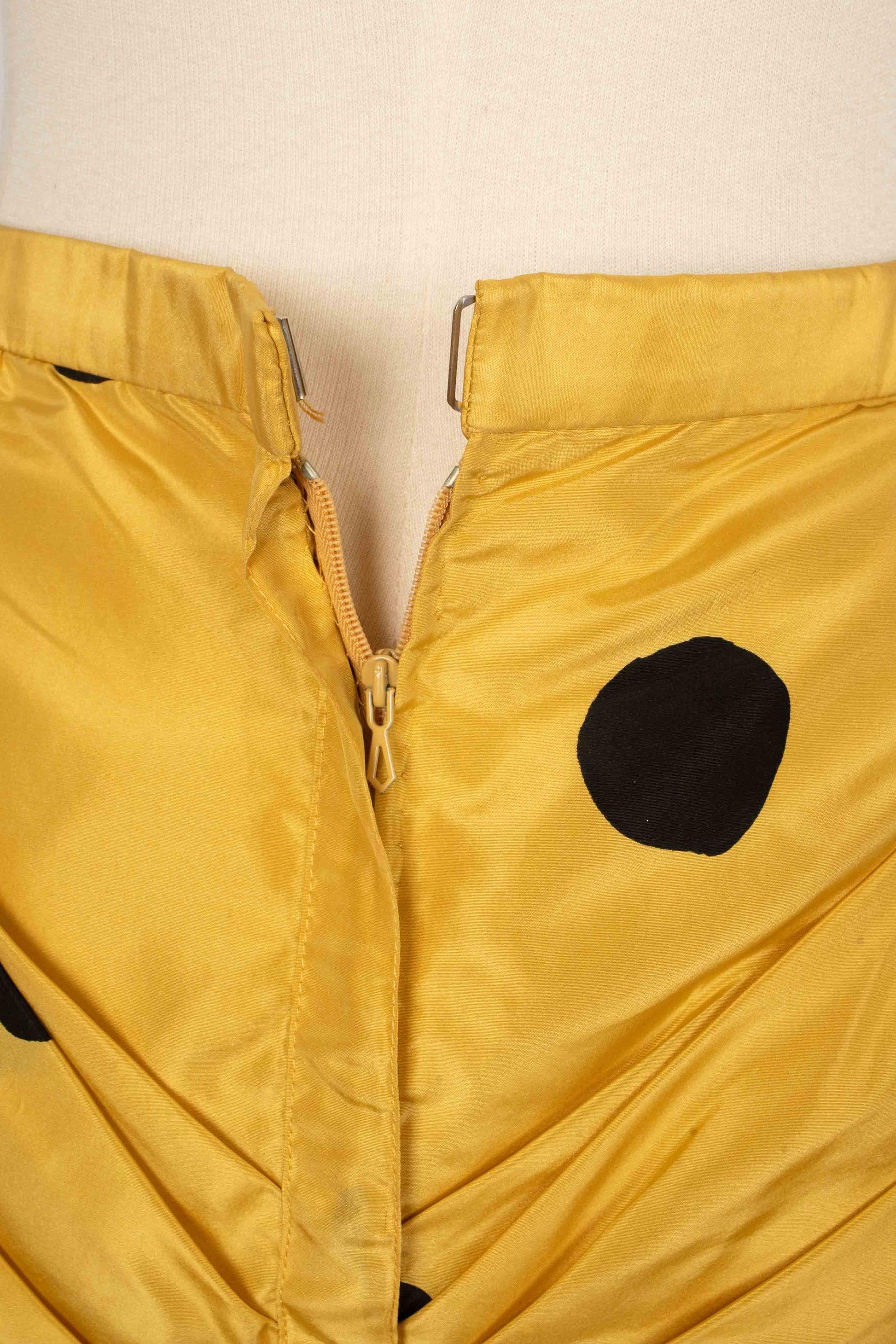 Louis Feraud Yellow Taffeta Skirt with Black Polka Dots For Sale 2