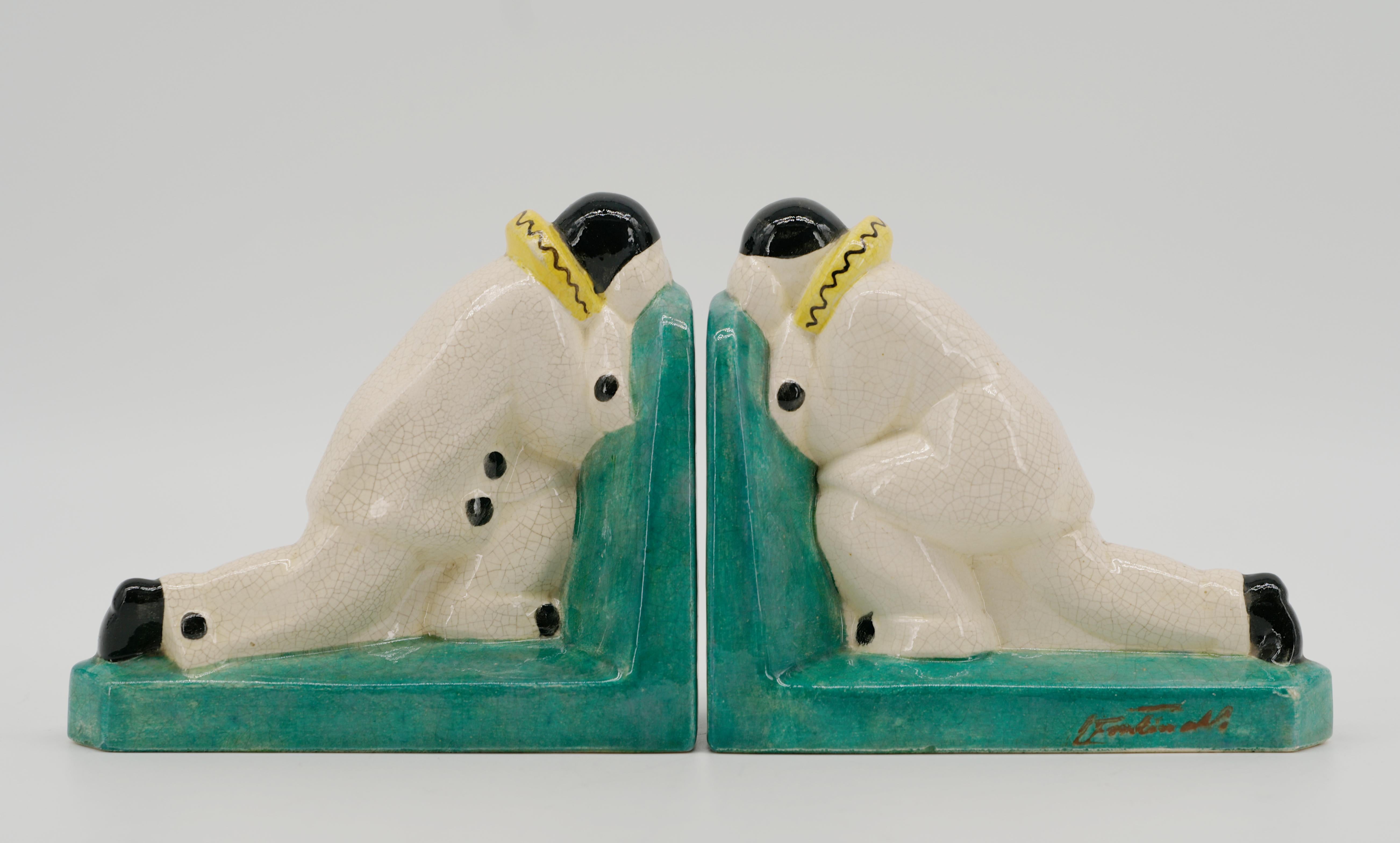 Louis Fontinelle Französische Art Deco Crackle Glaze Keramische Pierrot Buchstützen, 1920 (Art déco) im Angebot