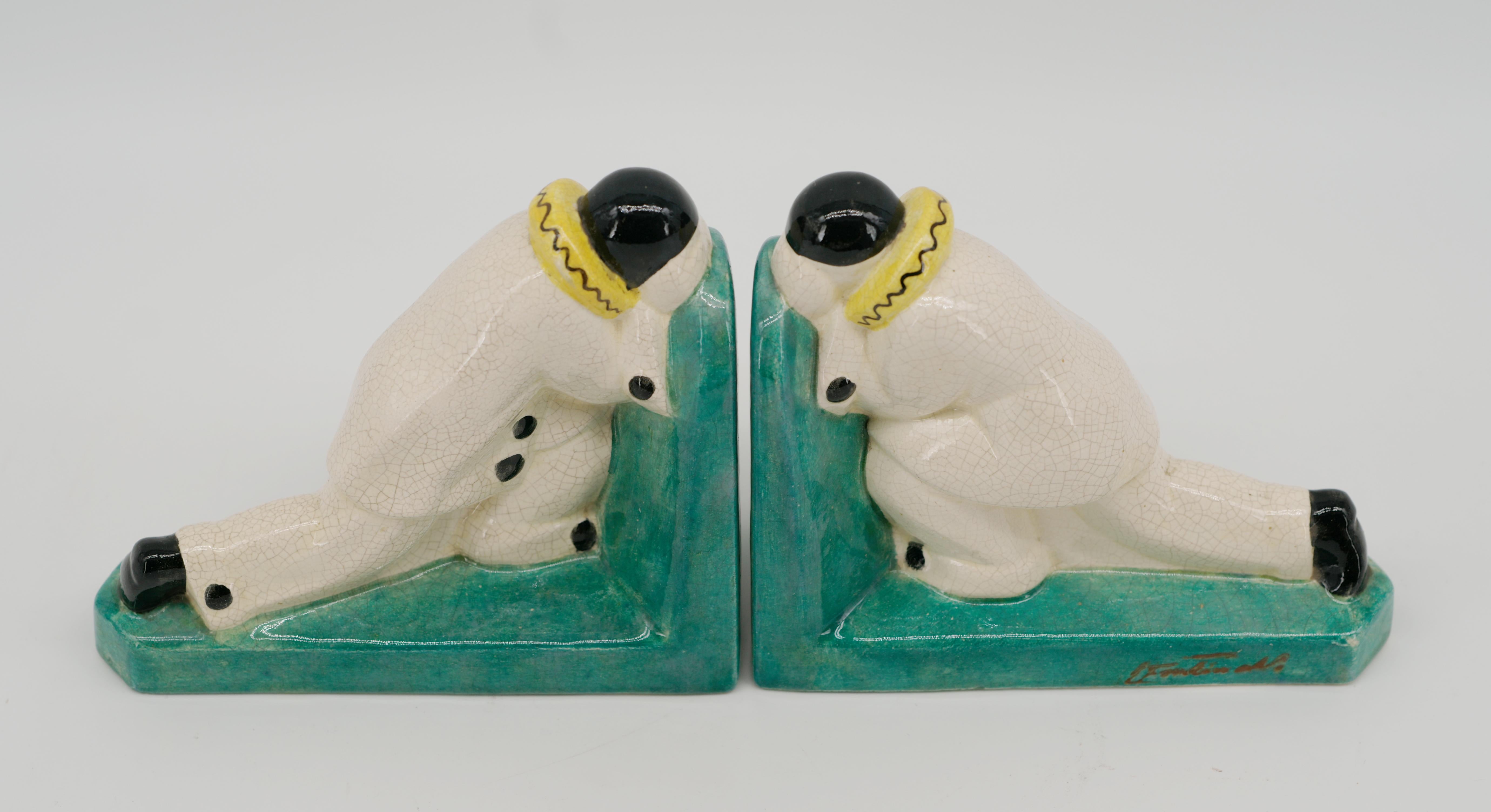Louis Fontinelle Französische Art Deco Crackle Glaze Keramische Pierrot Buchstützen, 1920 im Zustand „Hervorragend“ im Angebot in Saint-Amans-des-Cots, FR