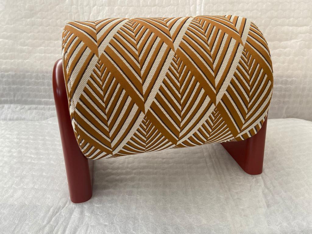 The Louis footstool is a cute small item to be placed in front of any style armchair or sofa. 

The sponge cushion is sustained by a wood bar and can be rolled. The sides of the footstool are made in solid wood and spray-painted as per client