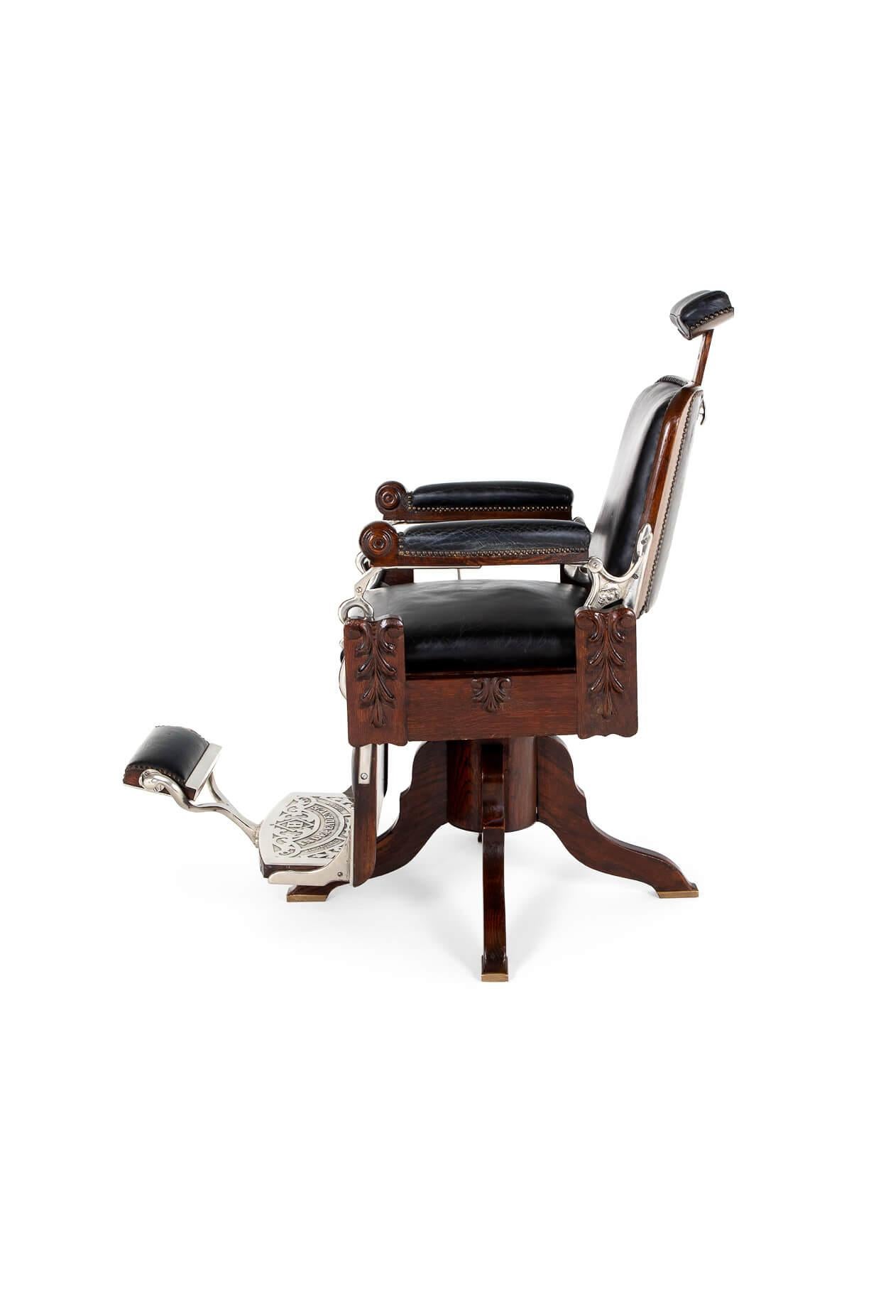 Hand-Crafted Louis Hanson Independence Barber Chair