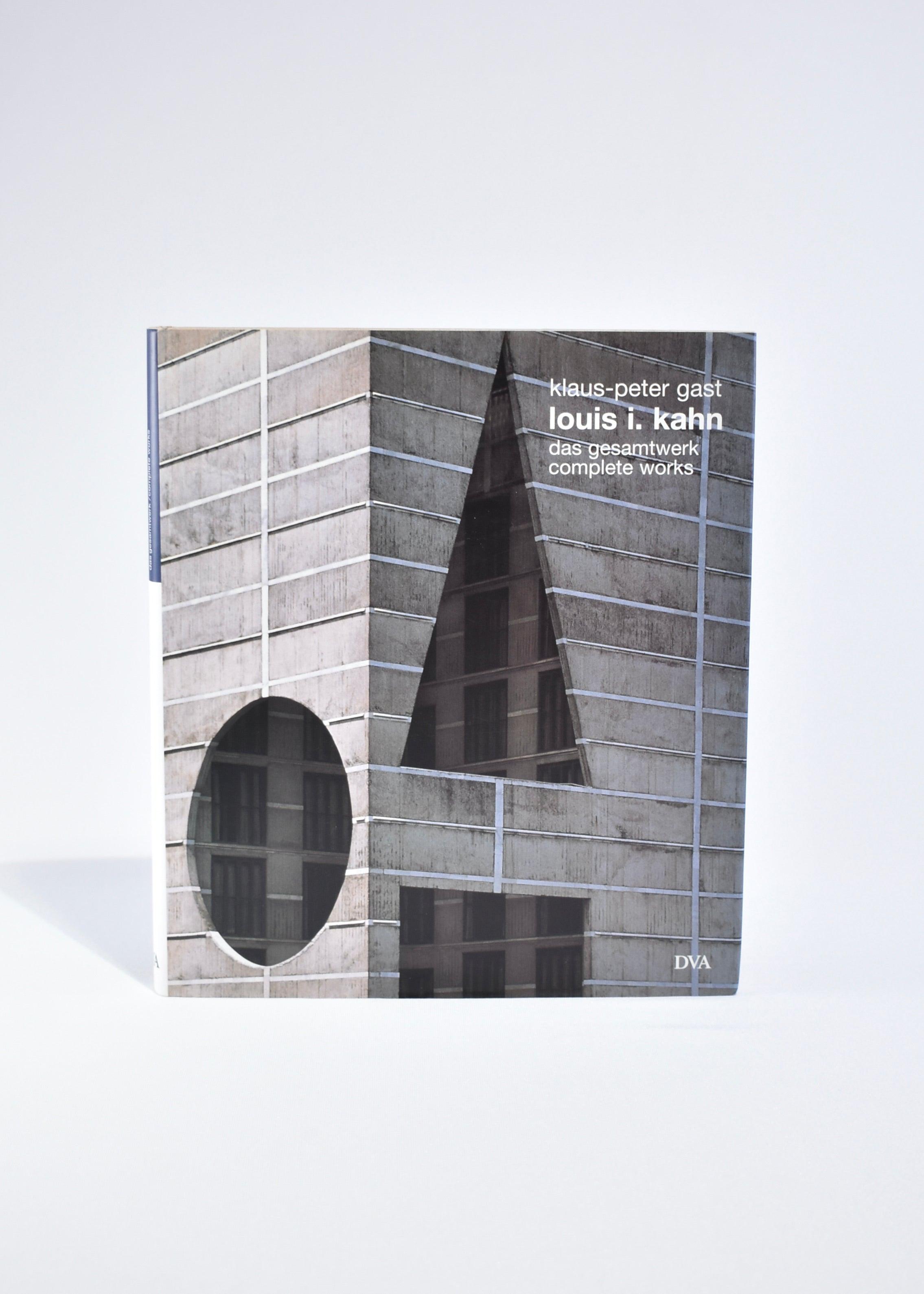 Vintage hardback coffee table book featuring the oeuvre of Louis I. Kahn. By Klaus-Peter Gast, published in 2001. Text in both English and German. First edition, 207 pages.

