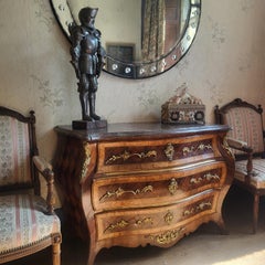 Louis IV commode/ chest of drawers