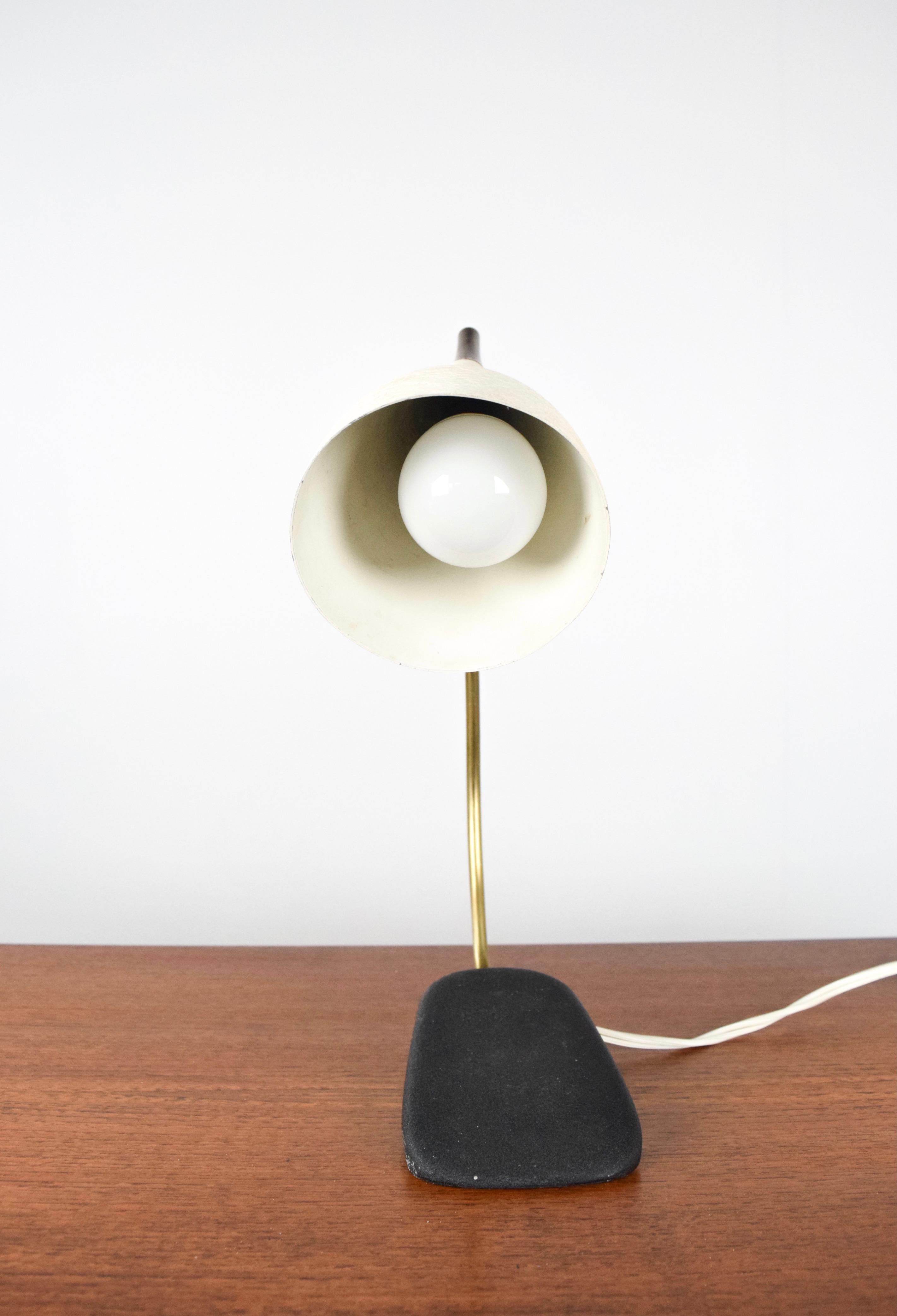 Minimalist Desk Lamp by Gebrüder Cosack, Germany 1950's   In Good Condition For Sale In Hellouw, NL
