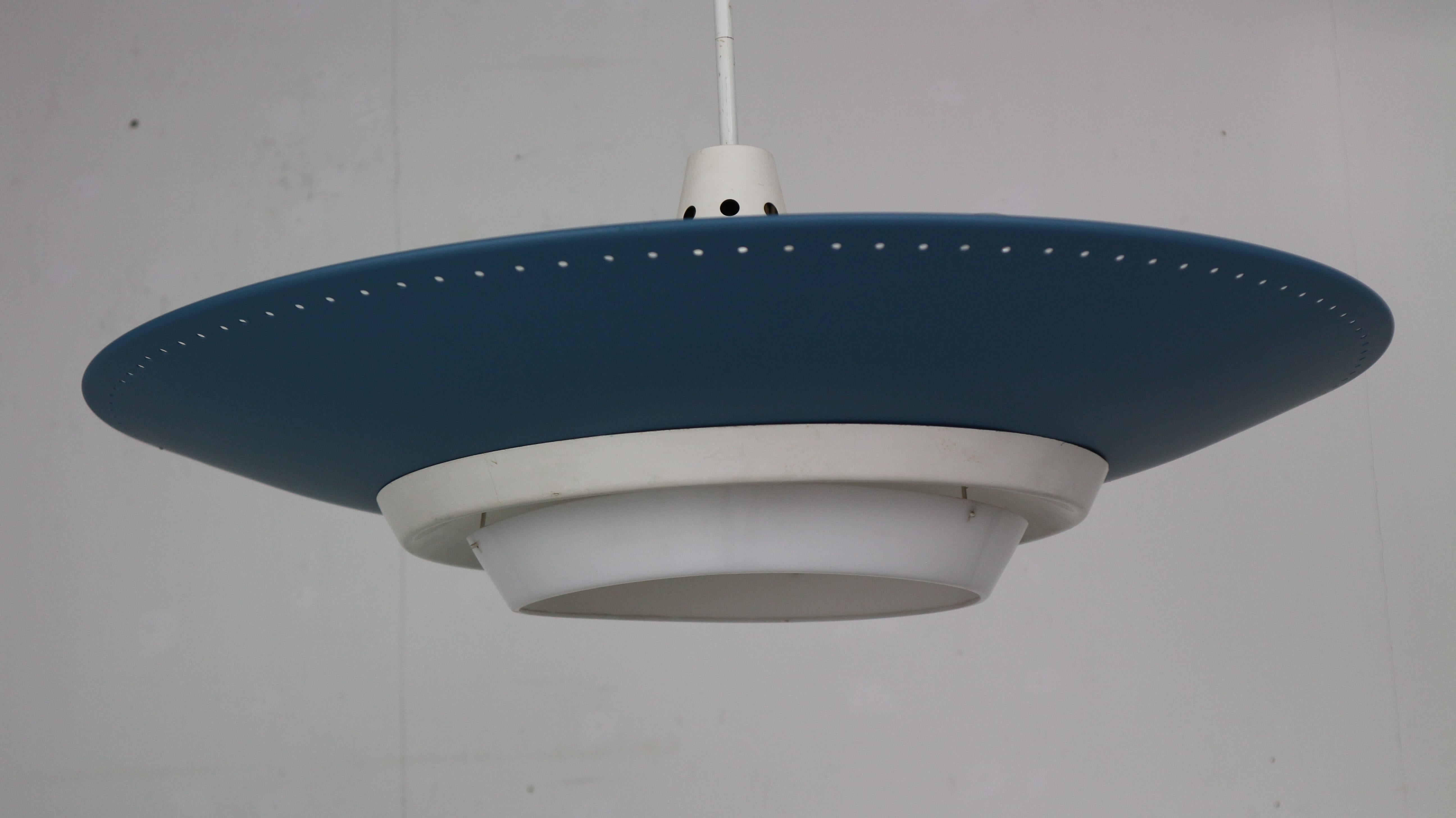 Louis Kalff For Philips Industrial Ceiling Lamp, Dutch Design, 1950 In Good Condition In The Hague, NL