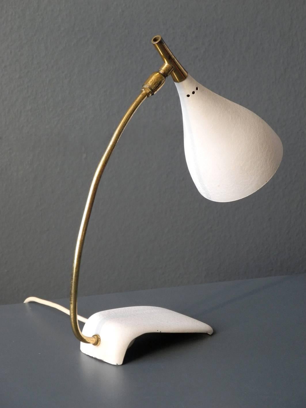 European Louis Kalff Midcentury Table Lamp with Beige Shrink Paint and Brass Neck For Sale