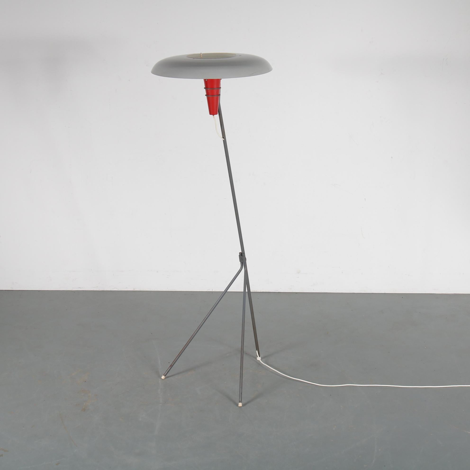 Louis Kalff “NX38” Floor Lamp for Philips, Netherlands 1950 For Sale 5