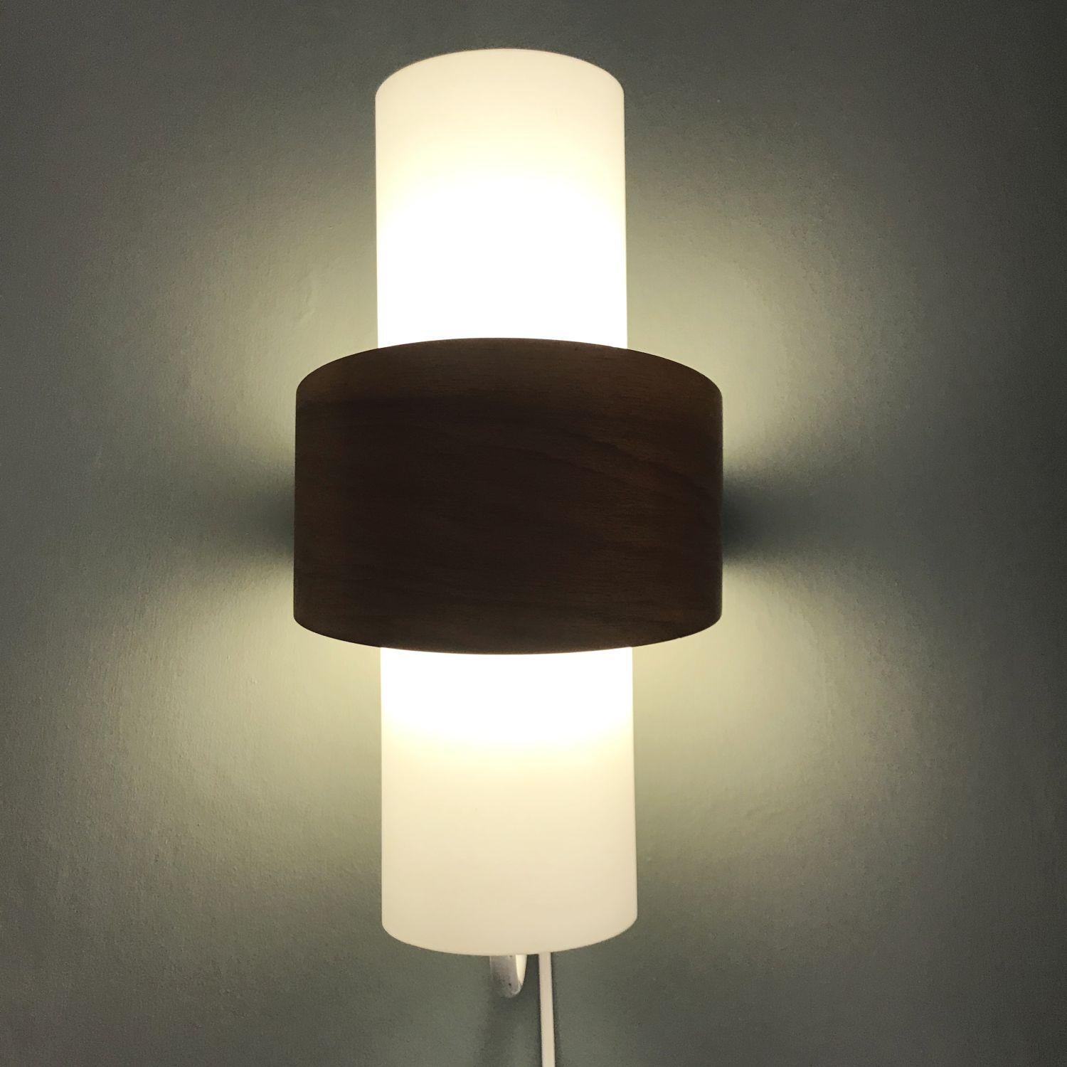 Louis Kalff NX40 Wall Light for Philips, 1960's 1
